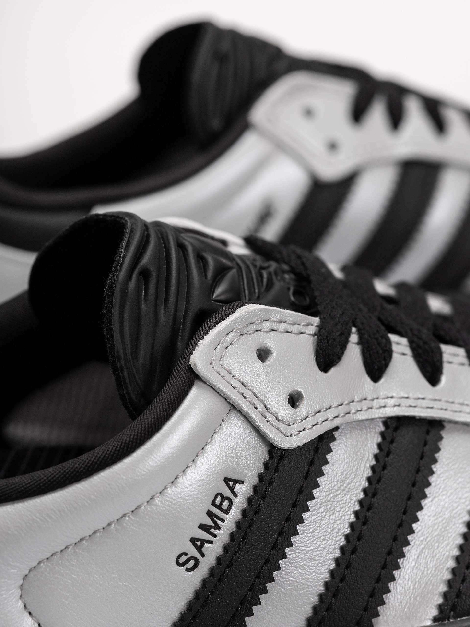 Pantofi adidas Puig Samba (silvmt/cblack/cblack)