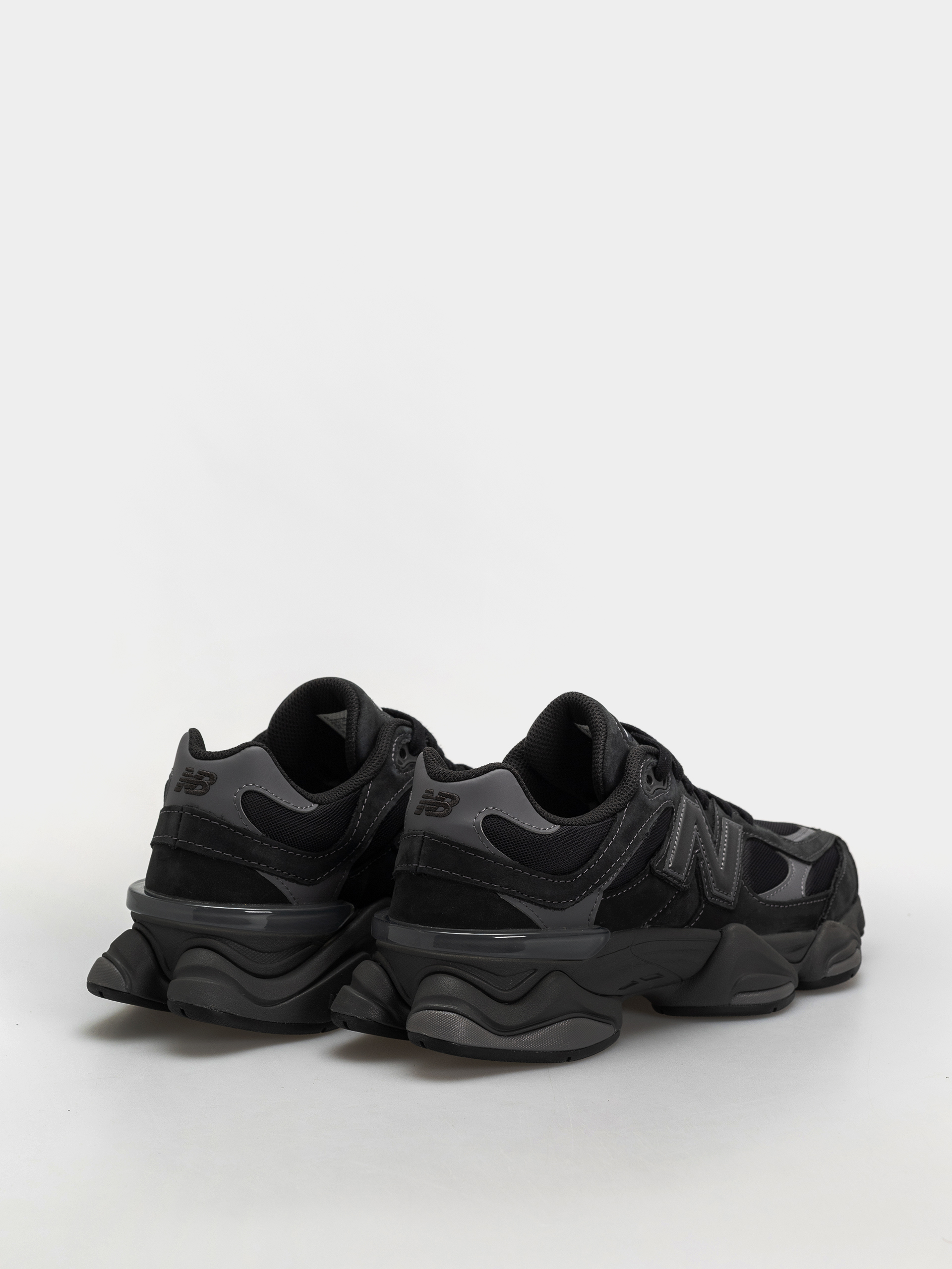Pantofi New Balance 9060 (black/castlerock)