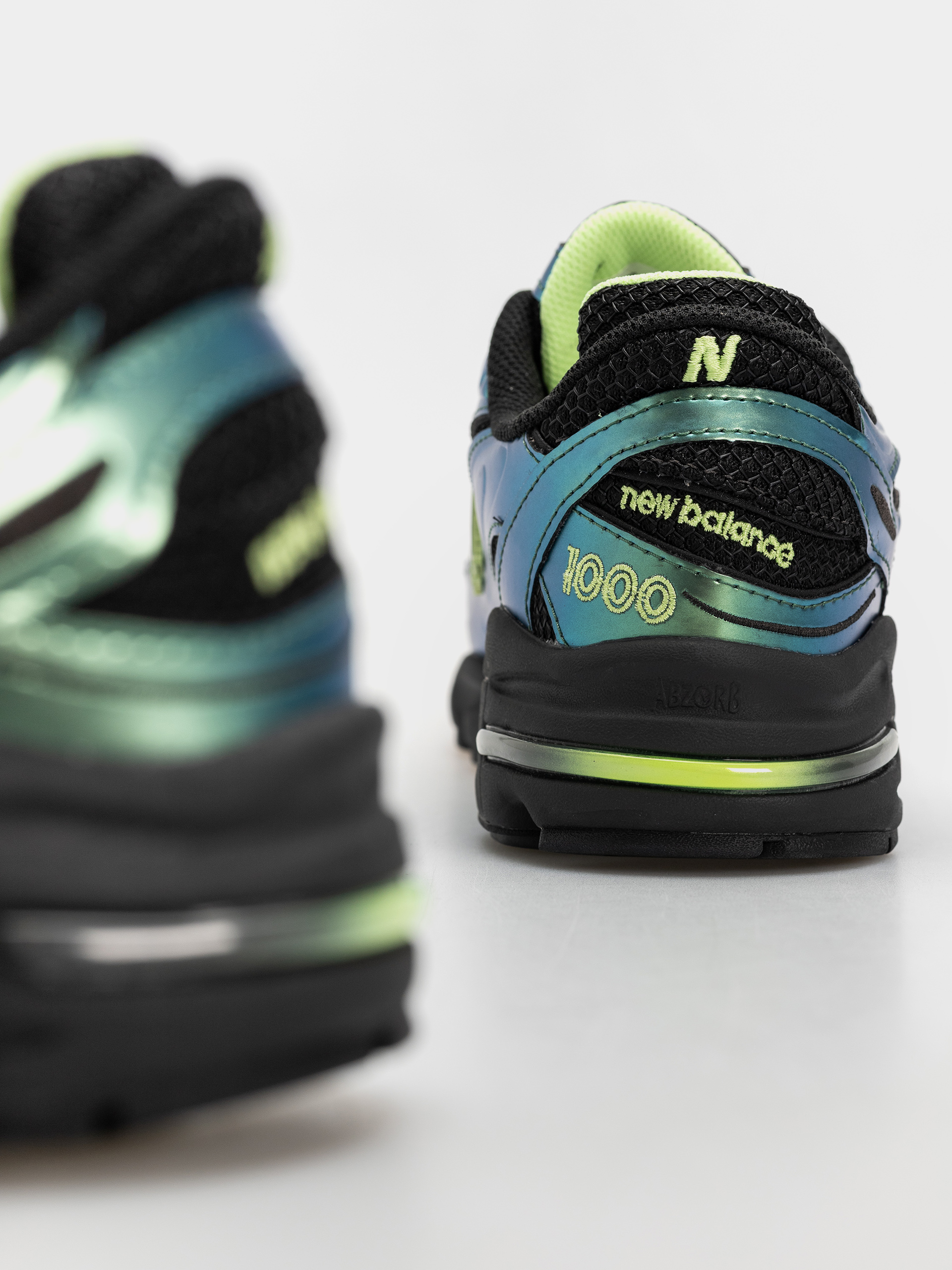 Pantofi New Balance 1000 (faded black/afterglow)