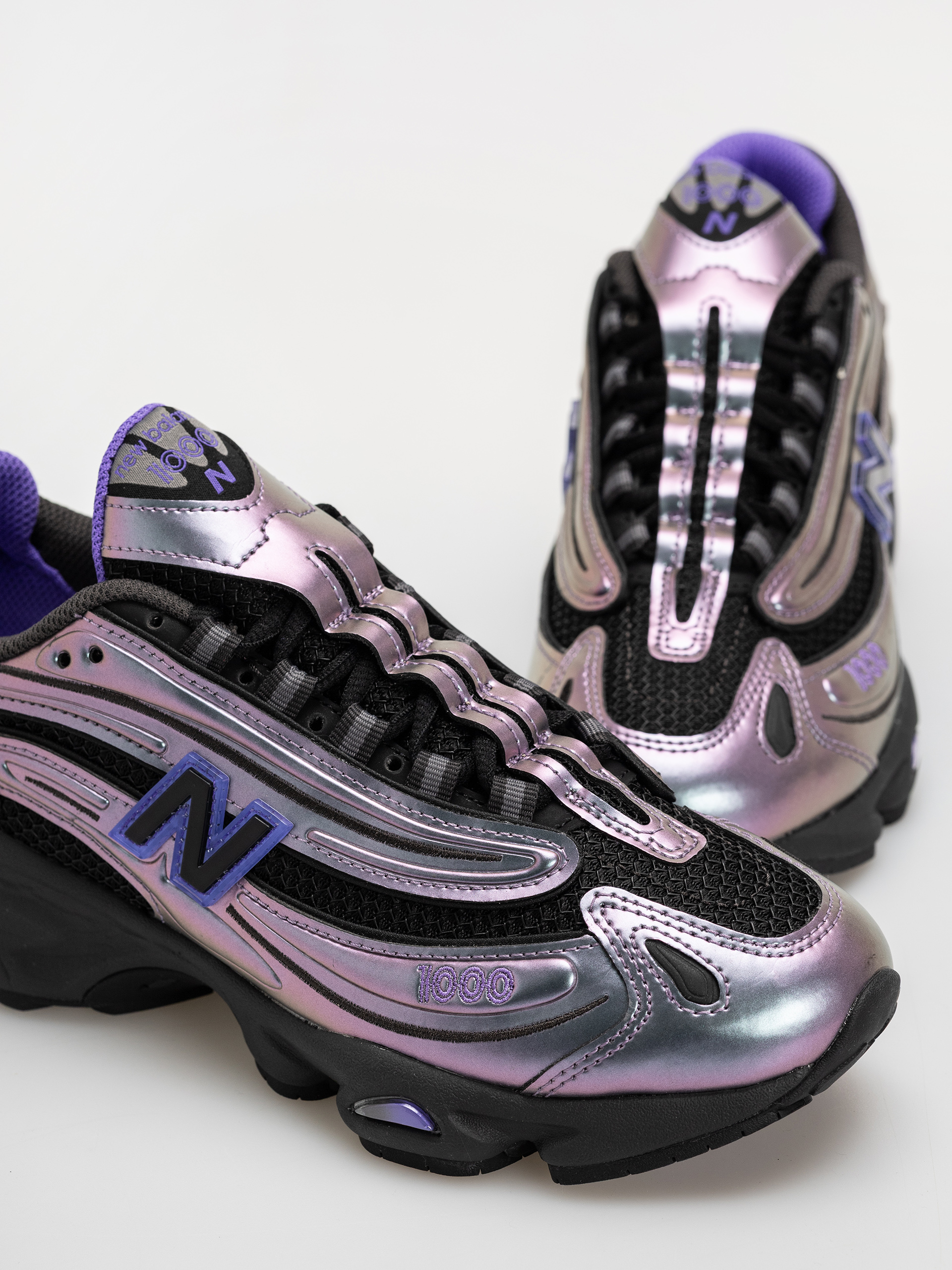 Pantofi New Balance 1000 (faded black/electric indigo)