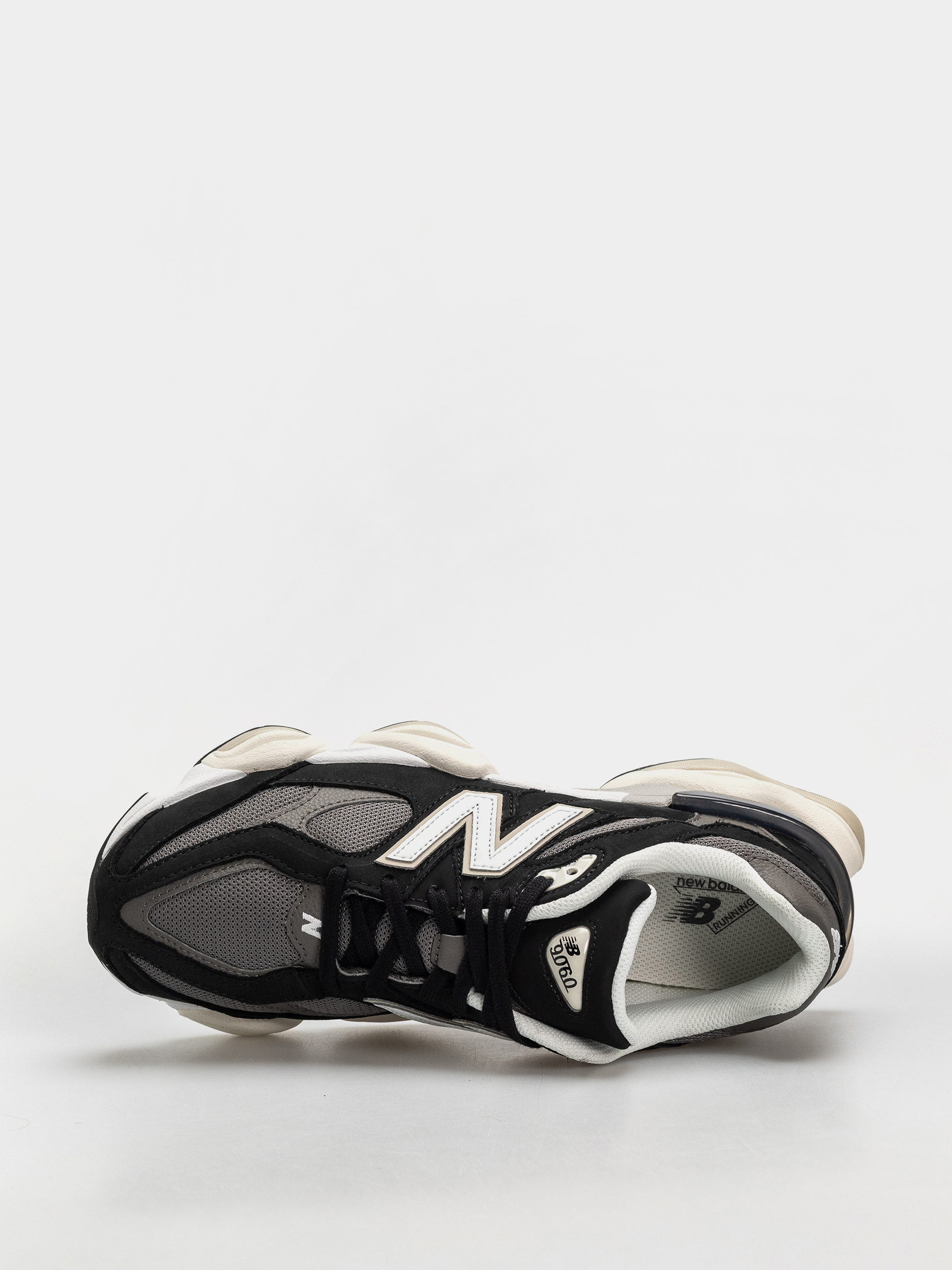 Pantofi New Balance 9060 (black/tornado)