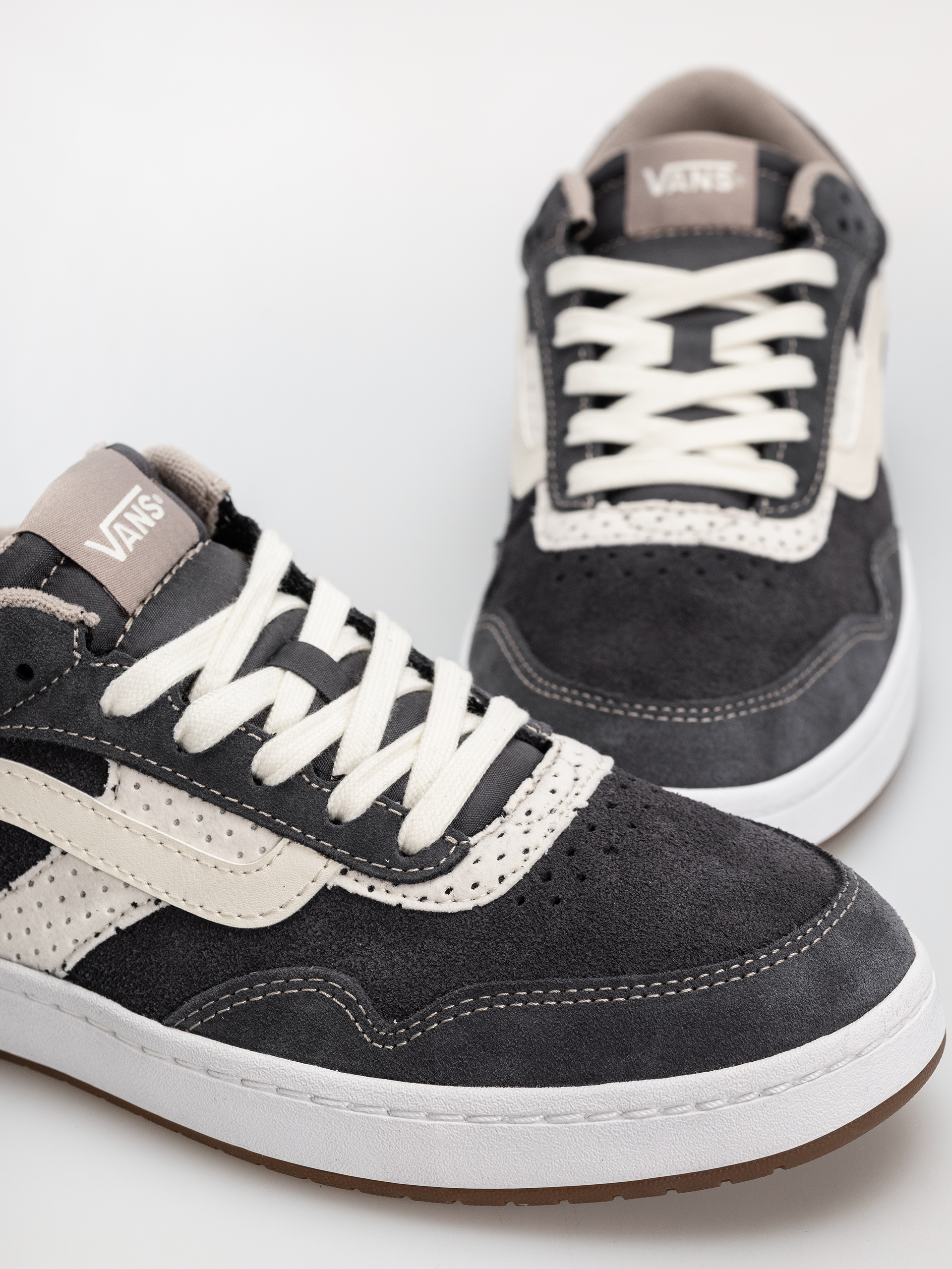 Pantofi Vans Cruze 3.0 (gray/marshmallo)