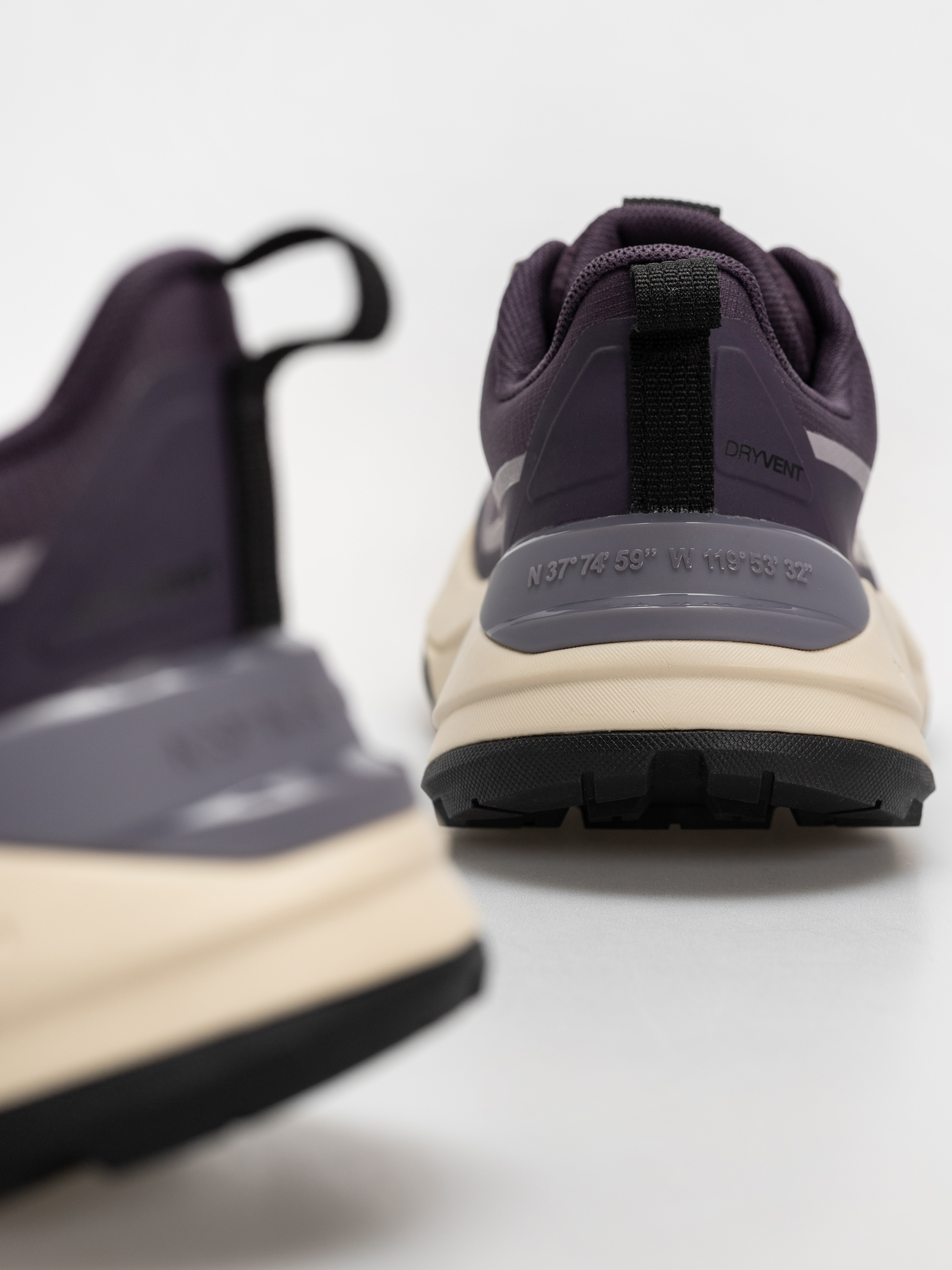 Pantofi The North Face Fastpack Wp Wmn (endless dusk/de)