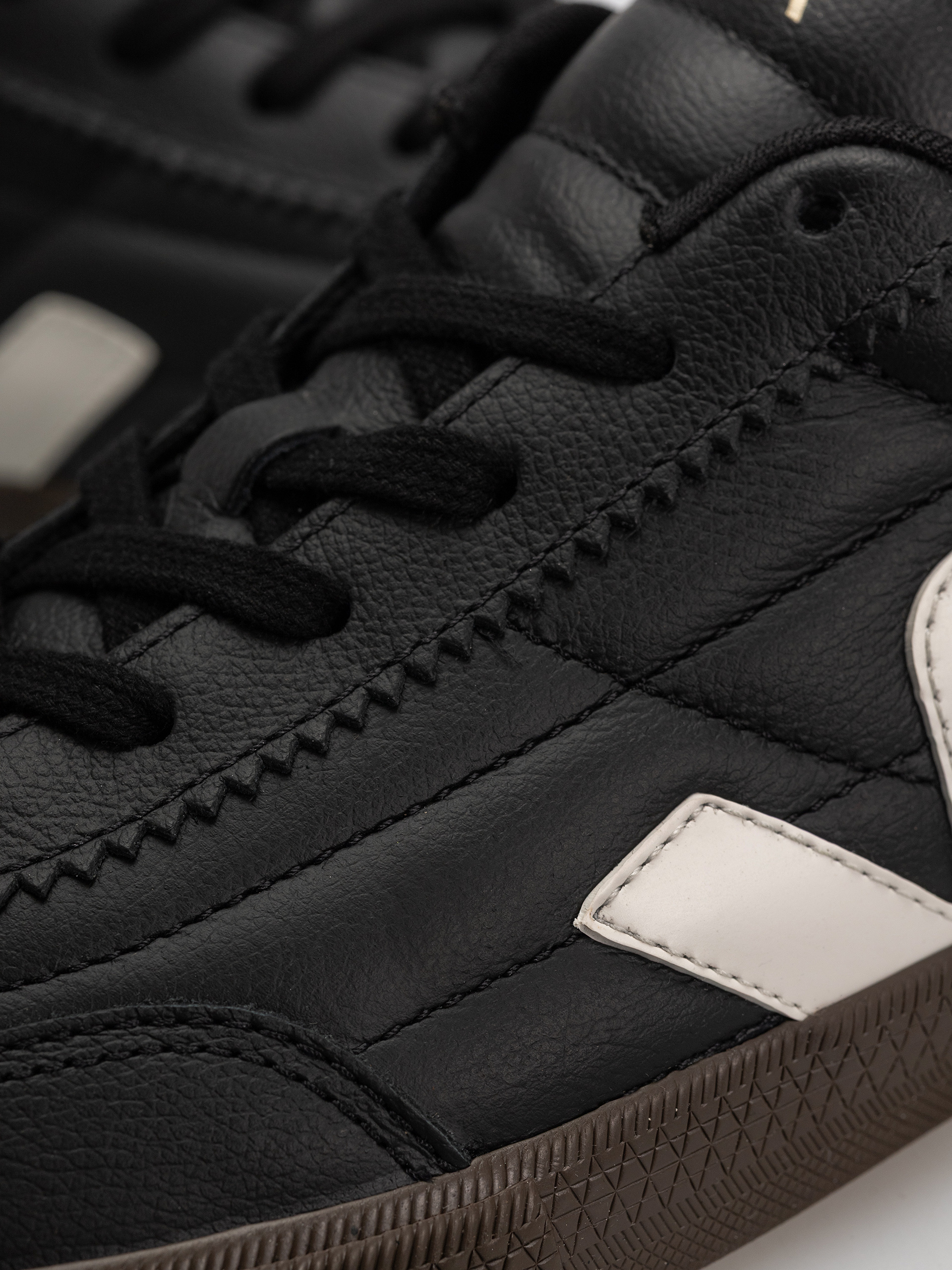 Pantofi Veja Panenka (black white)