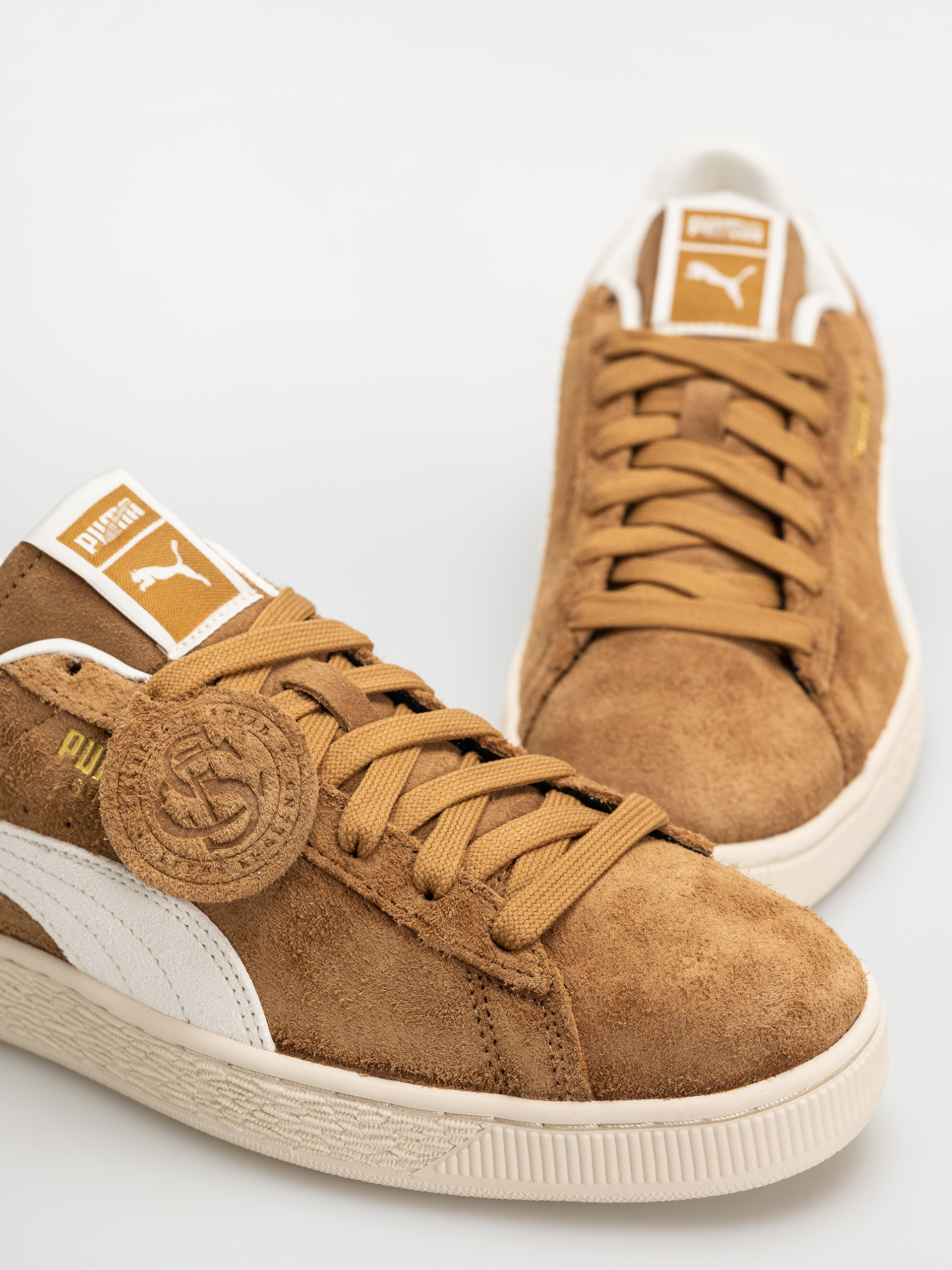 Pantofi Puma Suede Charles F.Stead V (honey butter/puma white)