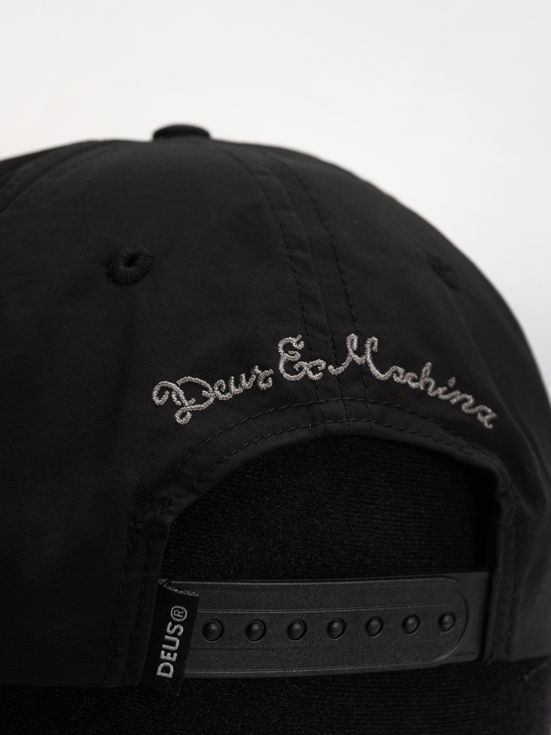 Șapcă Deus Ex Machina Shield Nylon (black)