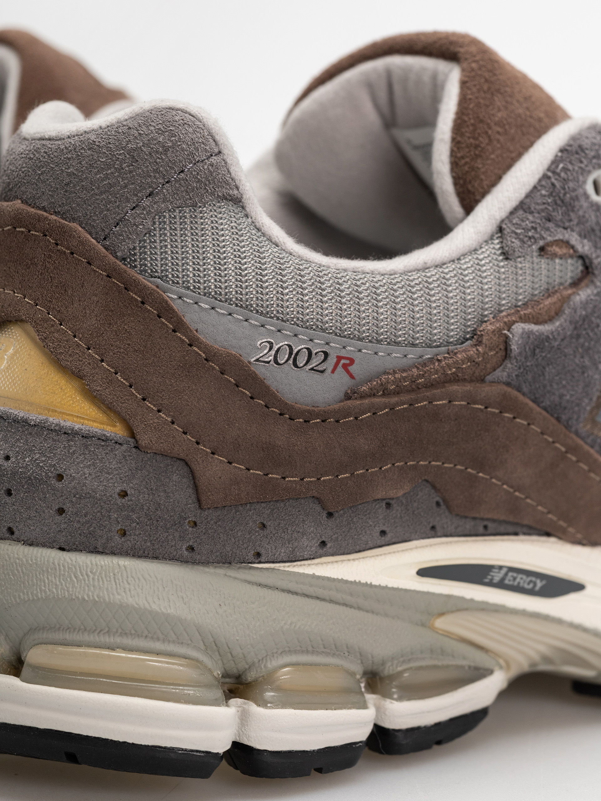 Pantofi New Balance 2002 (cortado/raincloud)