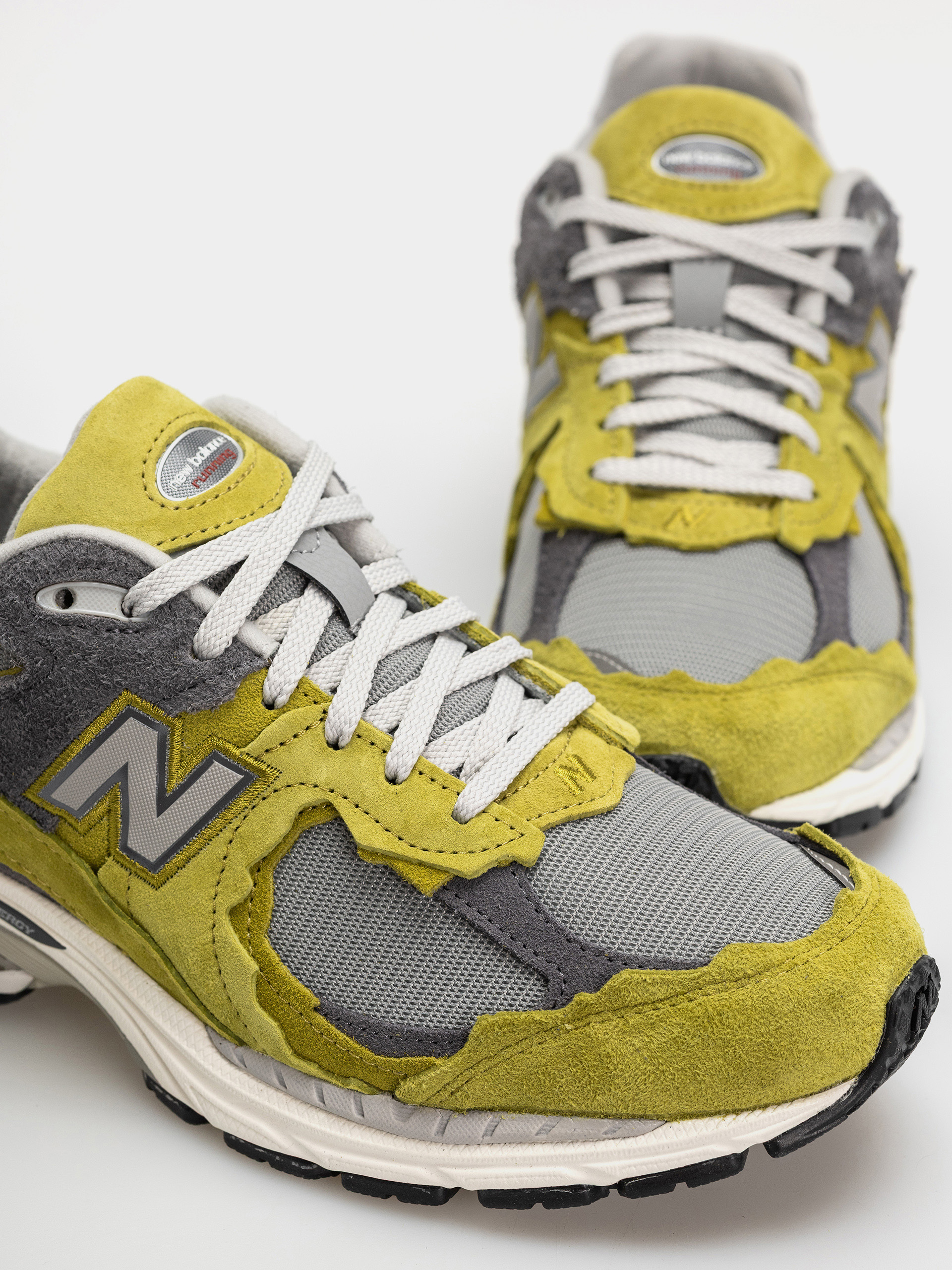 Pantofi New Balance 2002 (sea moss/raincloud)