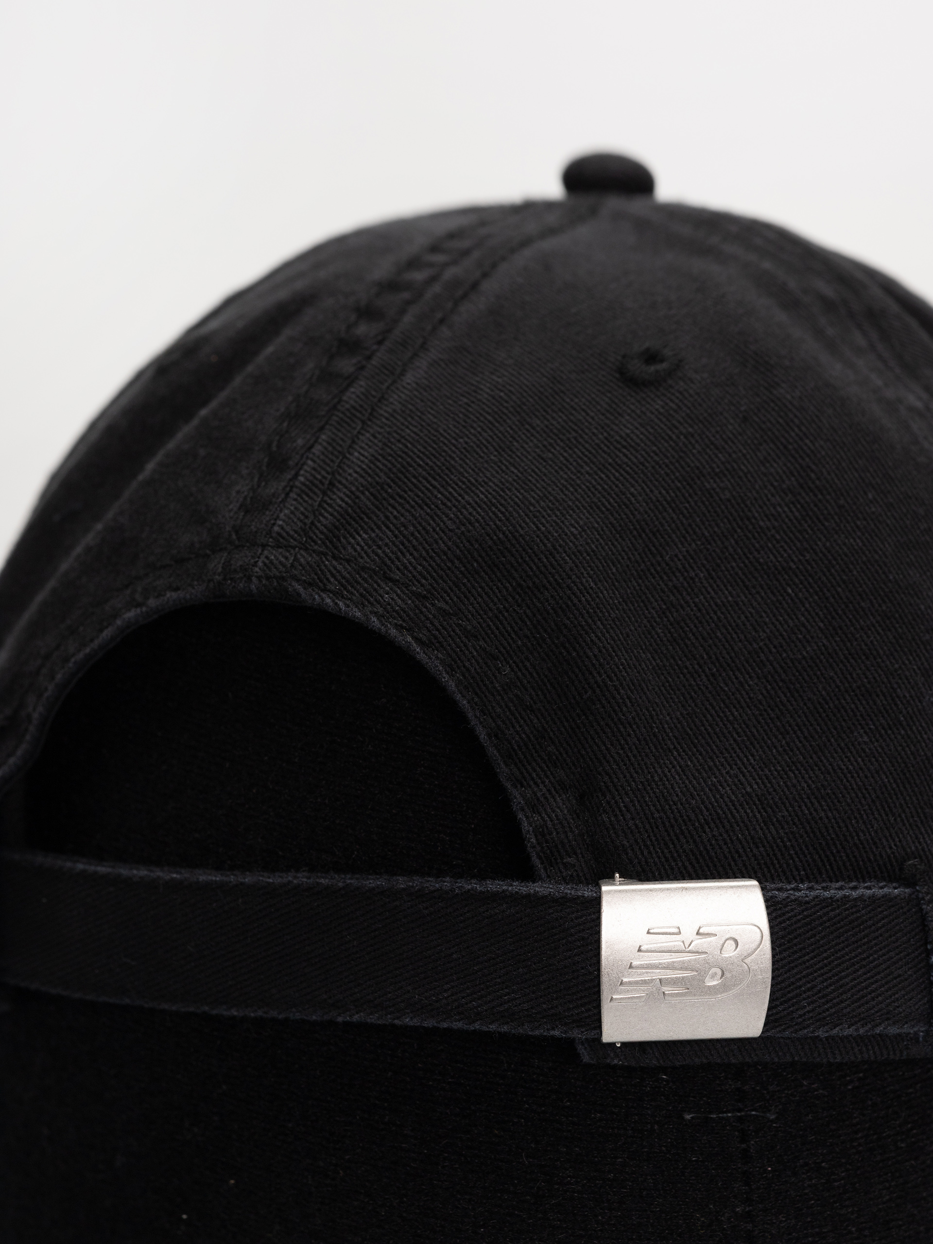 Șapcă New Balance 6 Panel Chain Stitch Logo (black)
