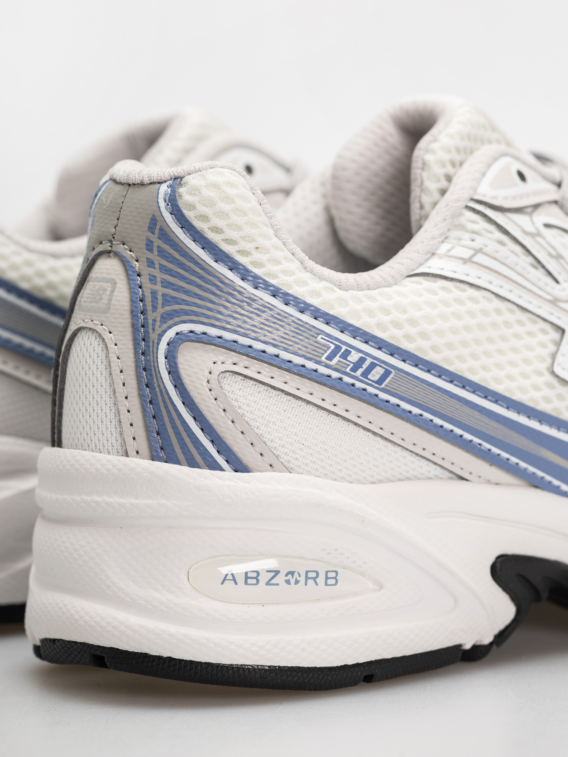 Pantofi New Balance 740 JR (103 white/fairweather blue)