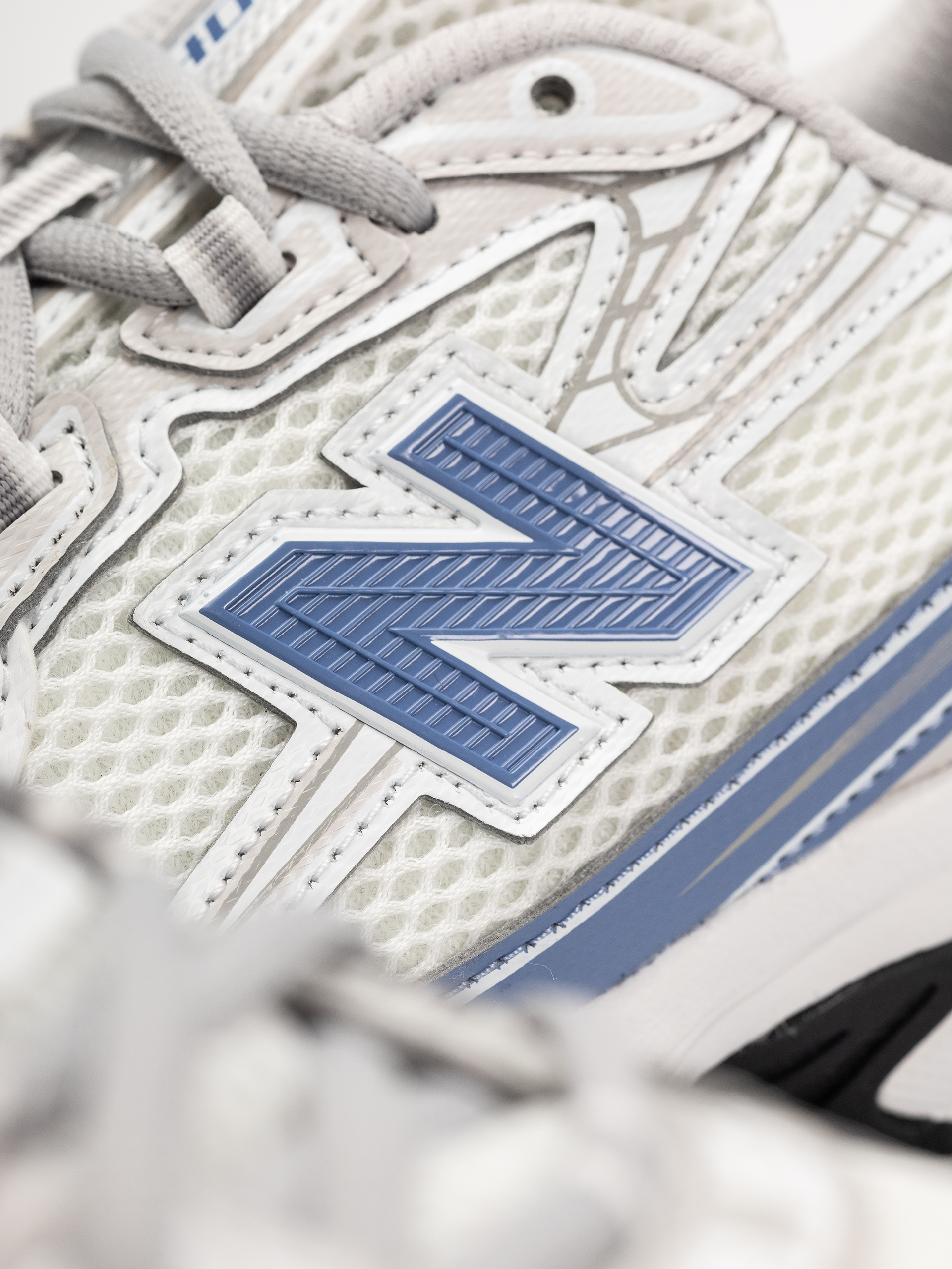 Pantofi New Balance 740 JR (103 white/fairweather blue)