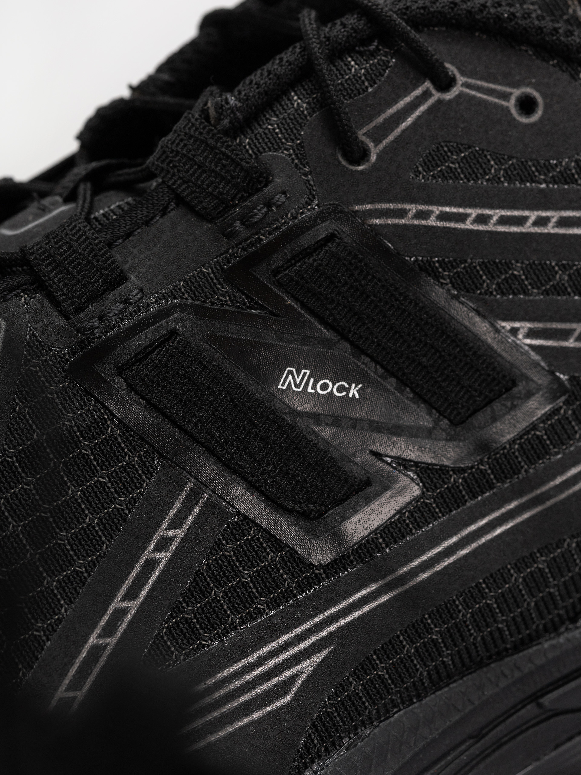 Pantofi New Balance 1906 (black/alkaline green)