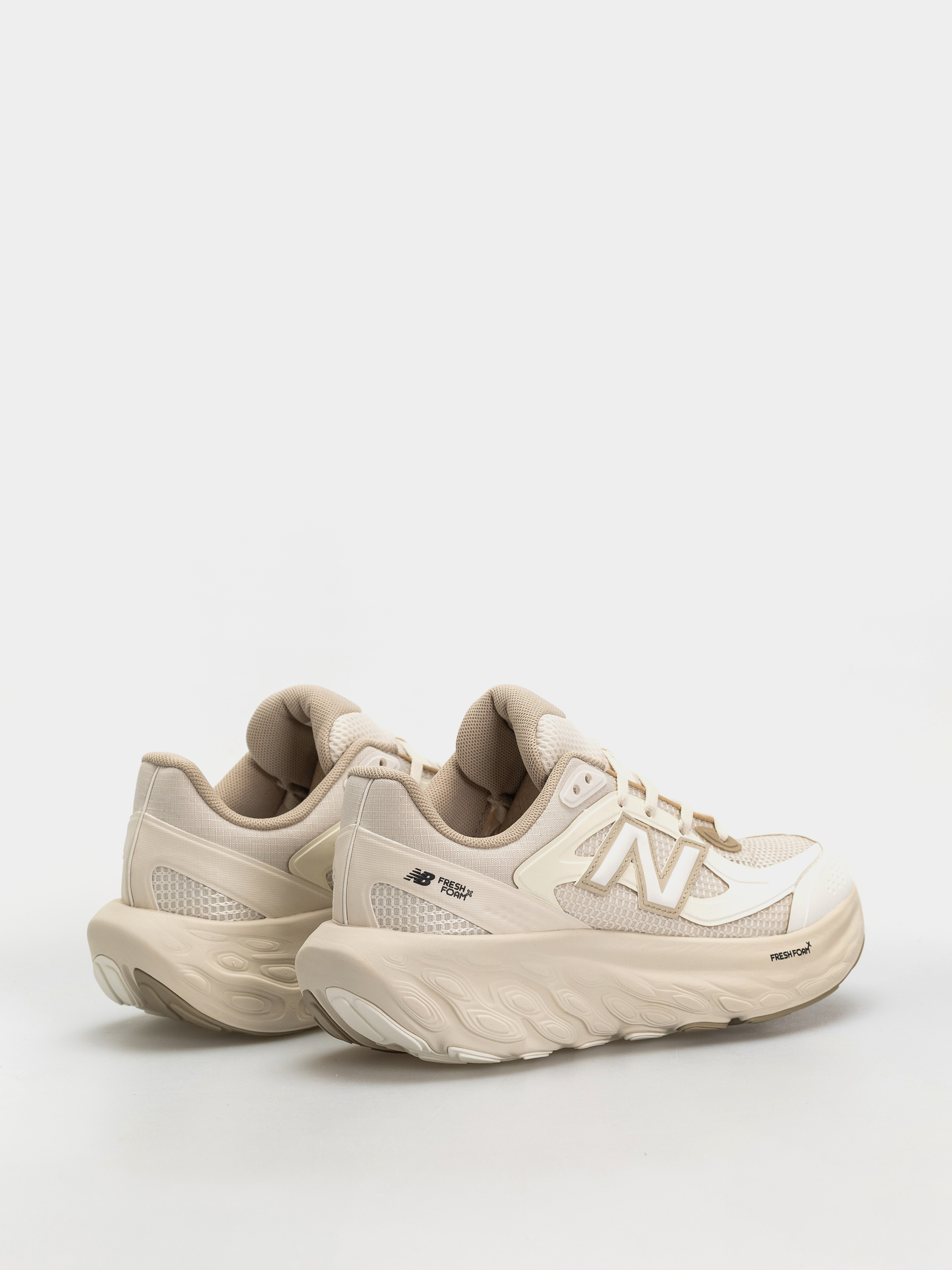 Pantofi New Balance UTRN (linen/sea salt)