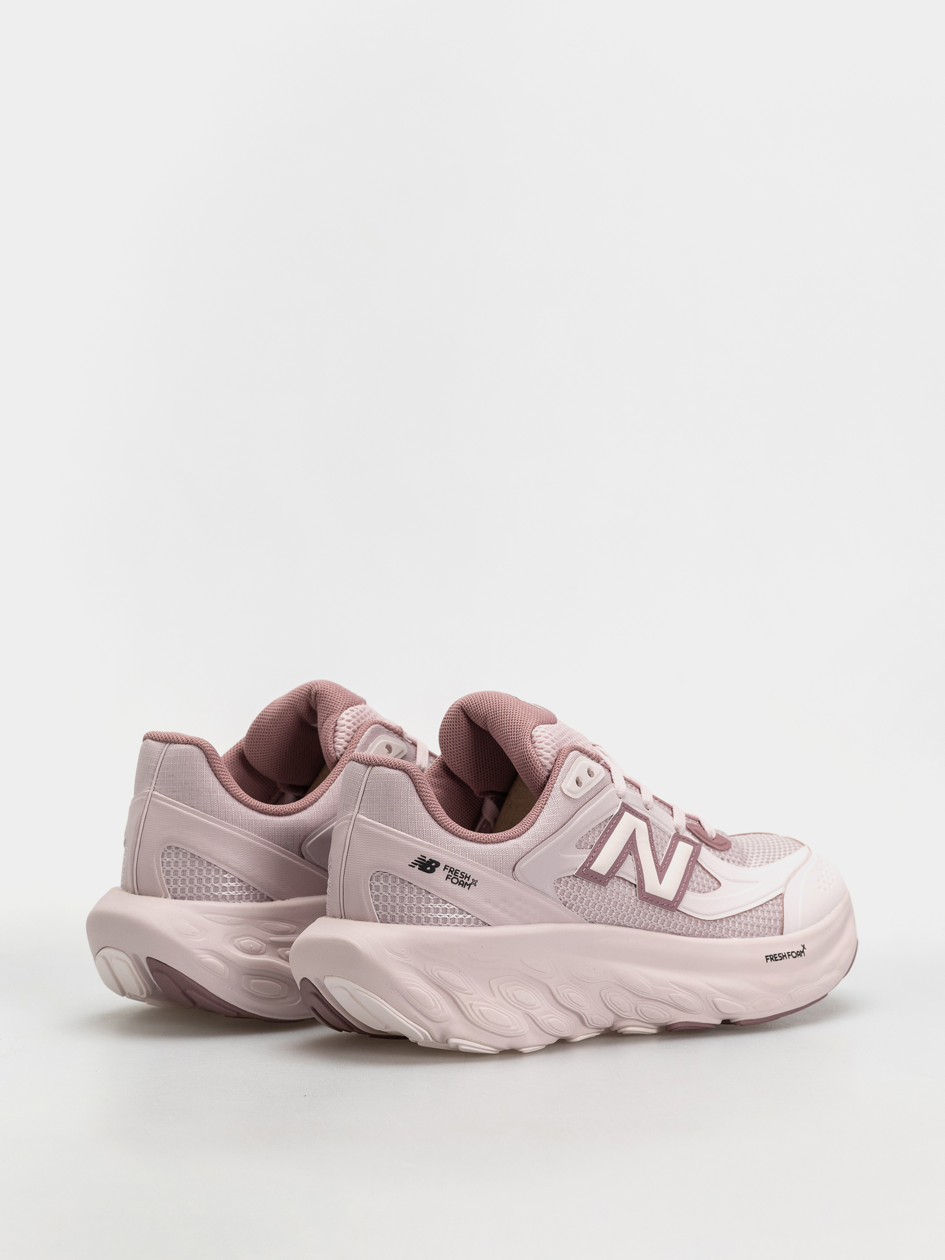 Pantofi New Balance UTRN (stone pink/rosewood)