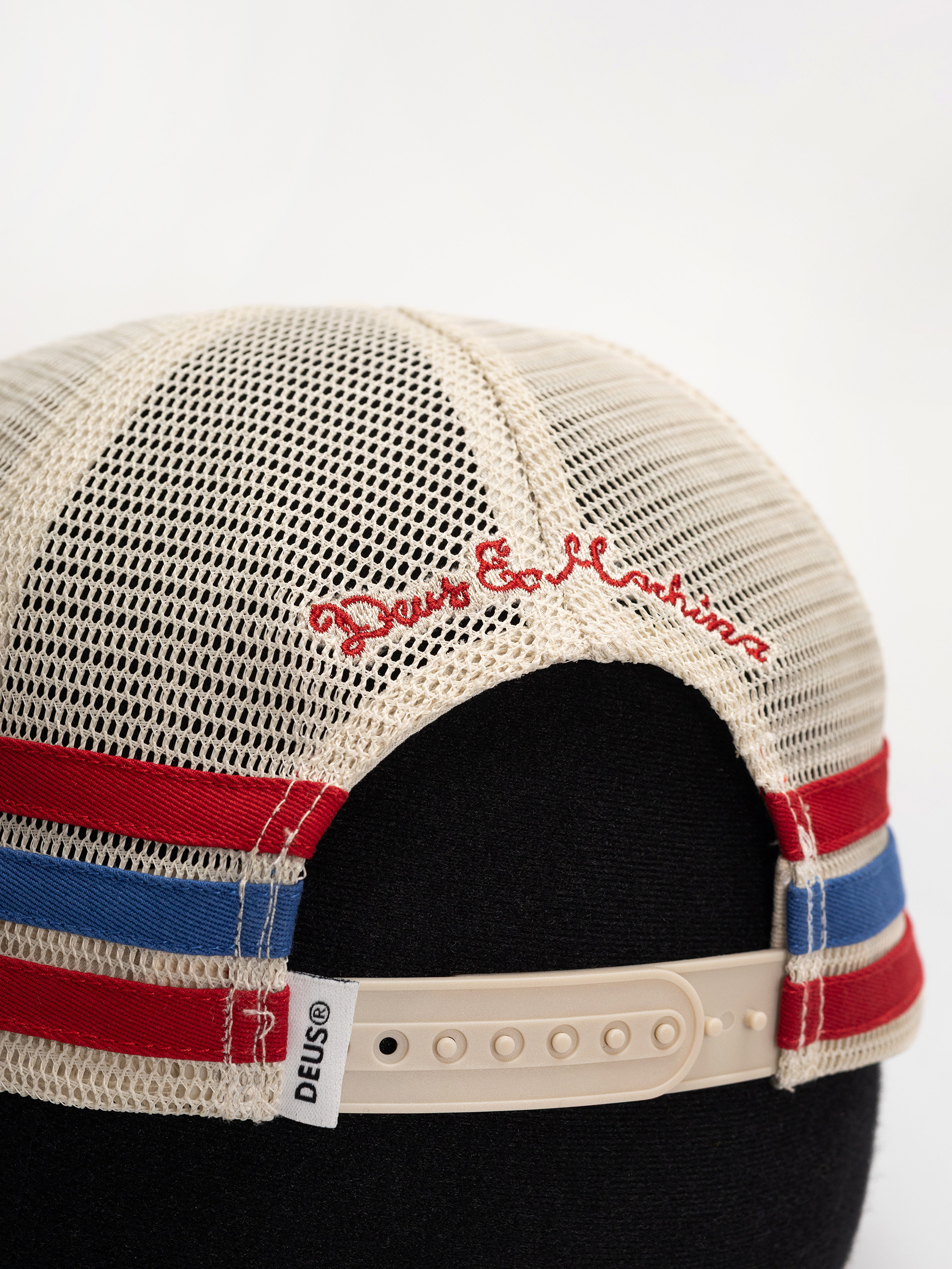 Șapcă Deus Ex Machina Beep Beep Trucker (white)