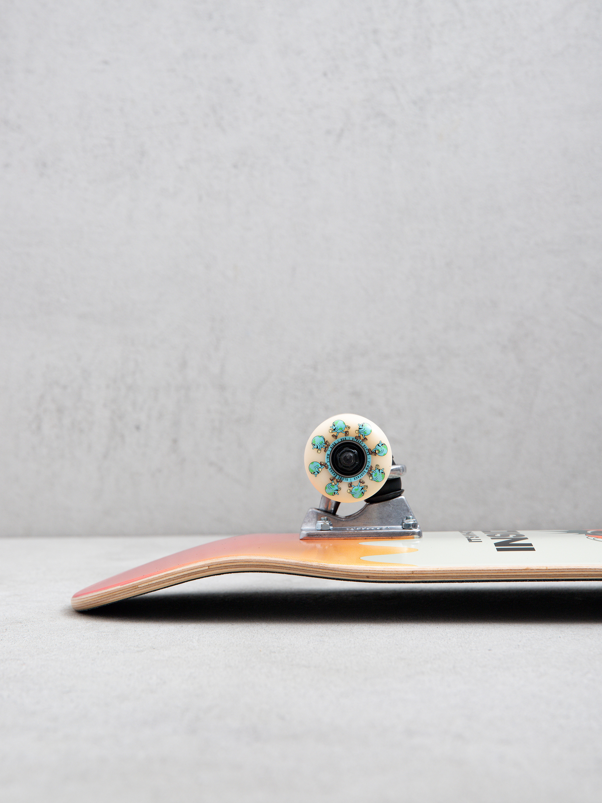 Skateboard Globe Kids Wide Mid (inner balance)