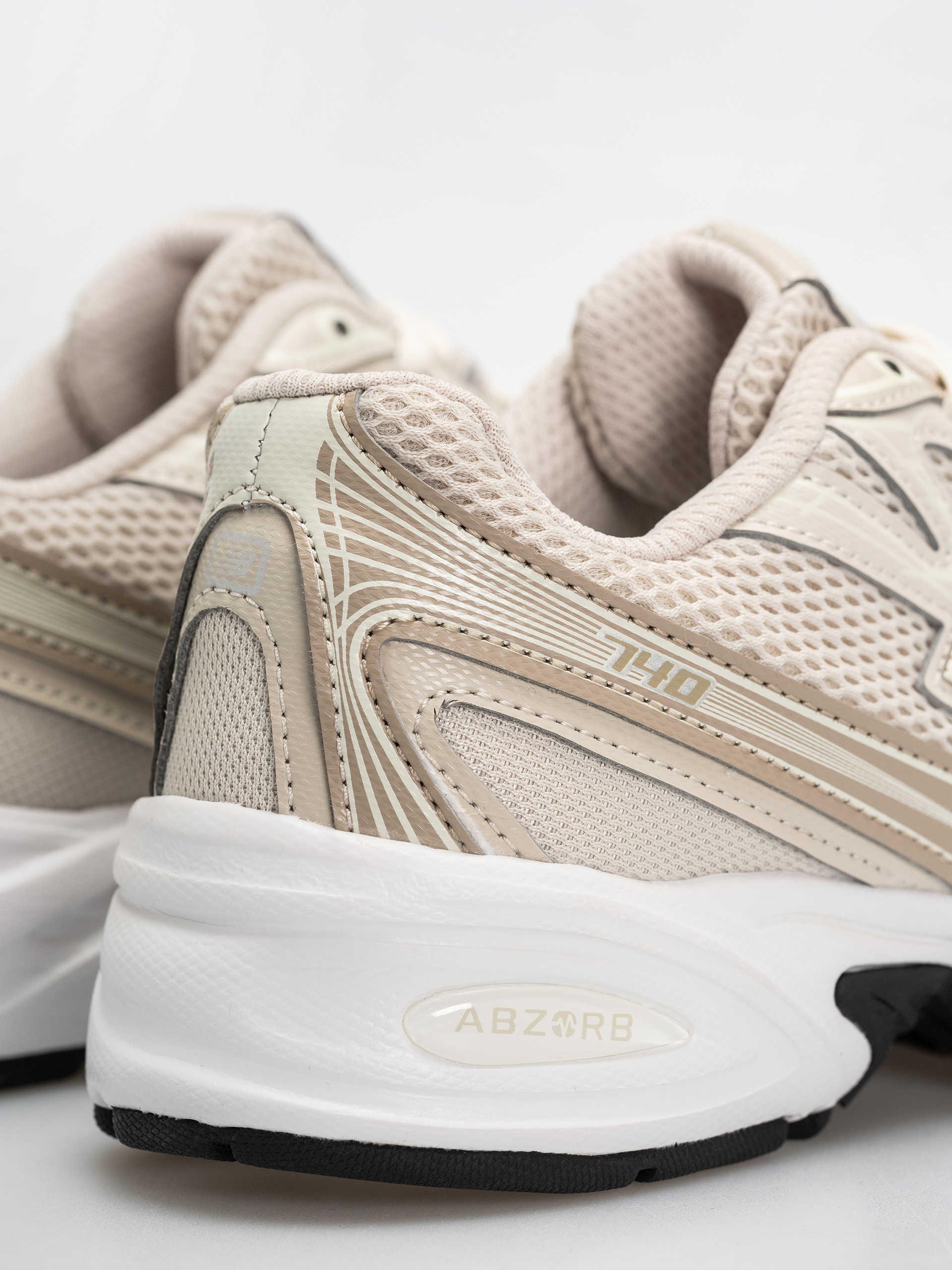 Pantofi New Balance 740 JR (timberwolf/stoneware)