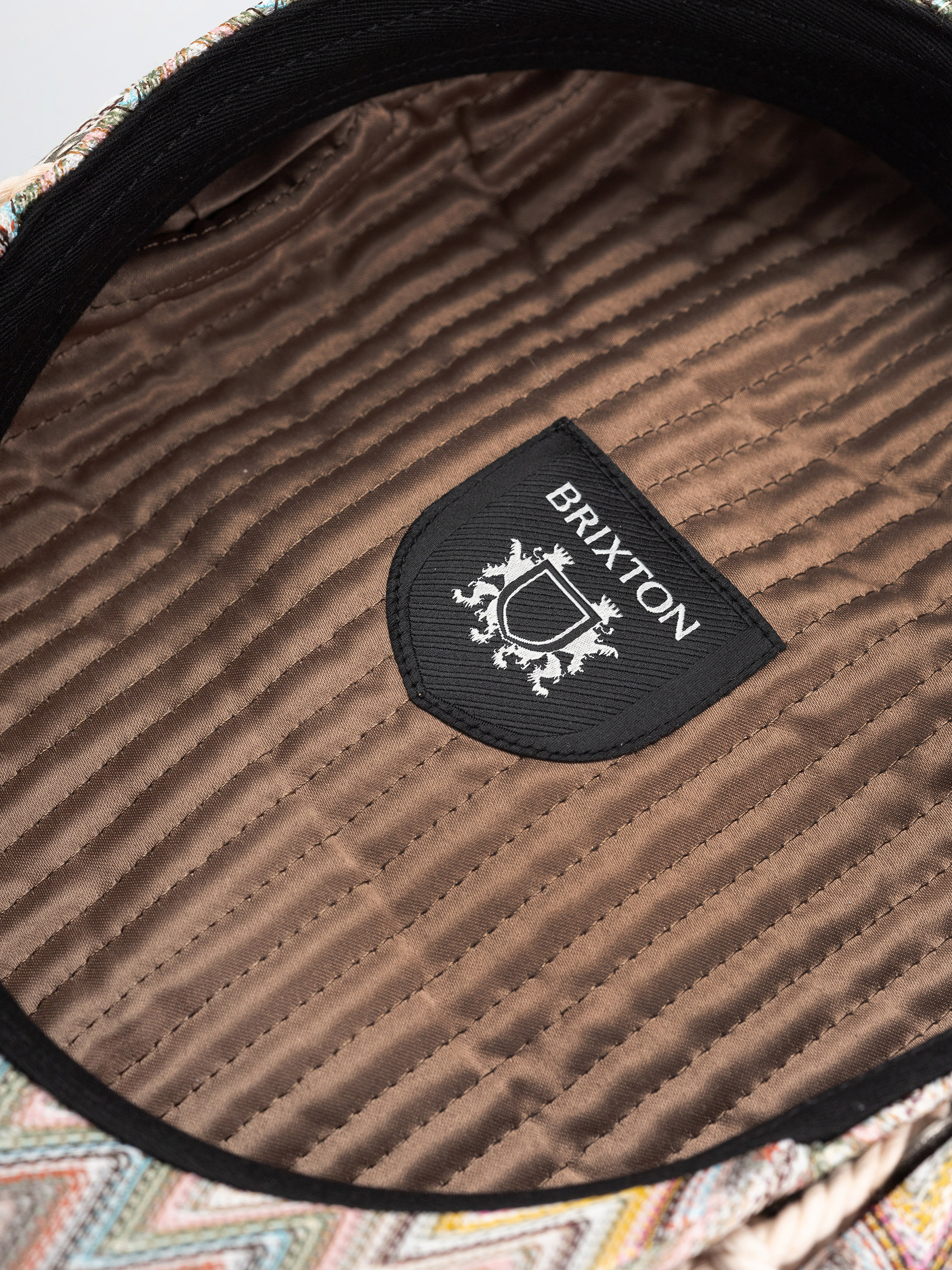 Pălărie cu cozoroc Brixton Fiddler (multi color zigzag)