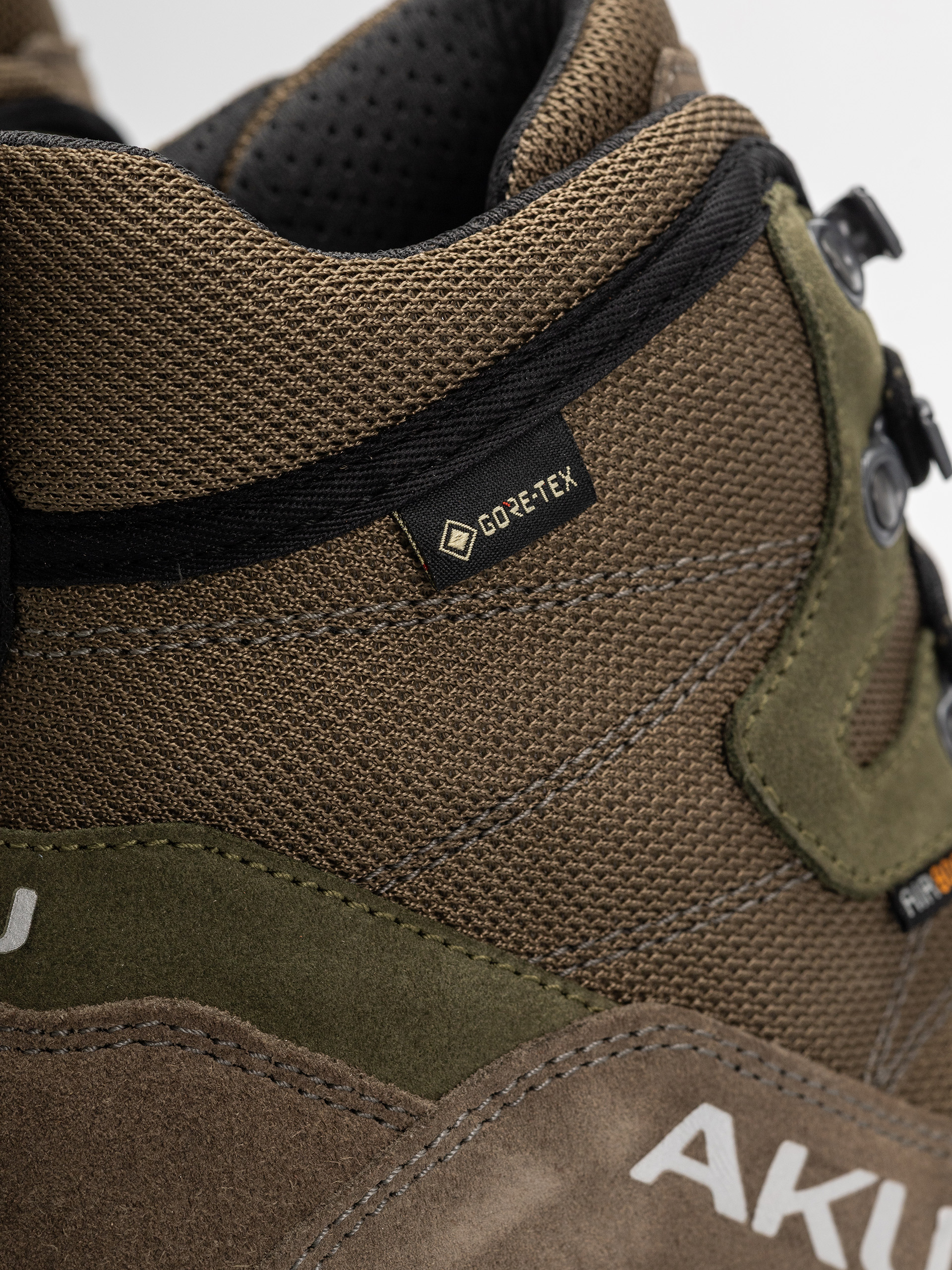 Pantofi AKU Trekker Lite III GTX (brown/green)