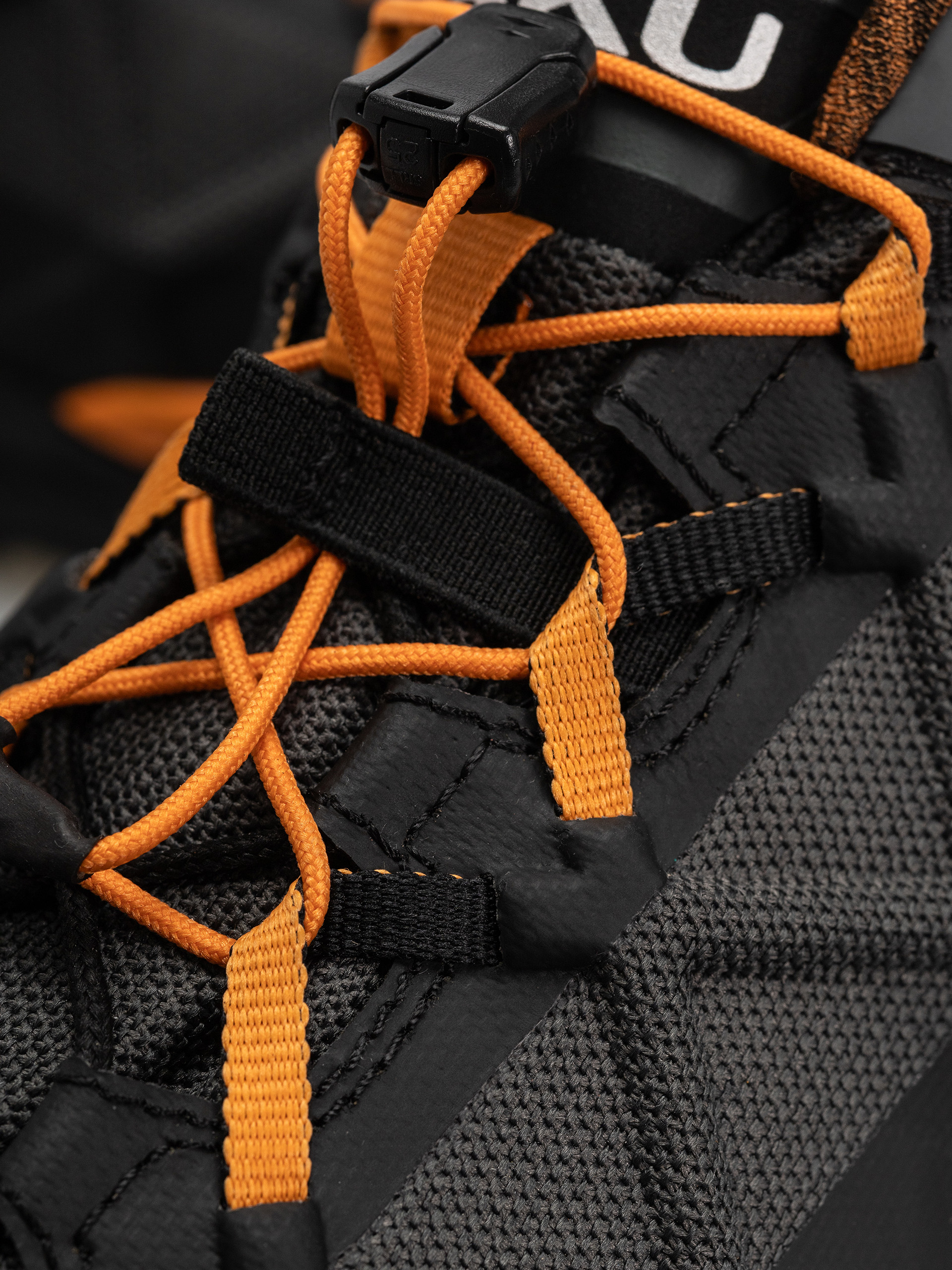 Pantofi AKU Rocket DFS GTX (black/orange)