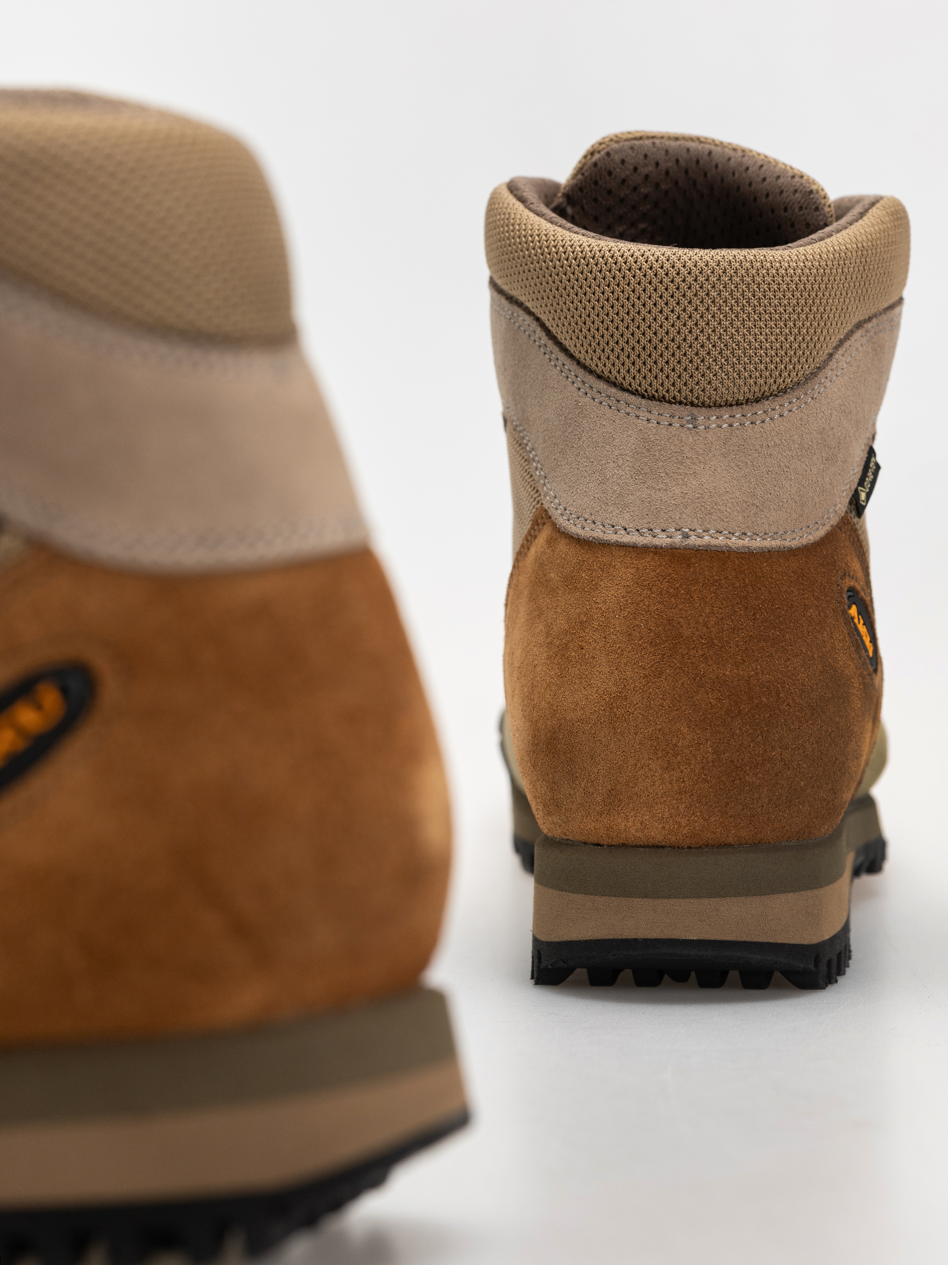 Pantofi AKU Ultra Light Original GTX (sand/olive)