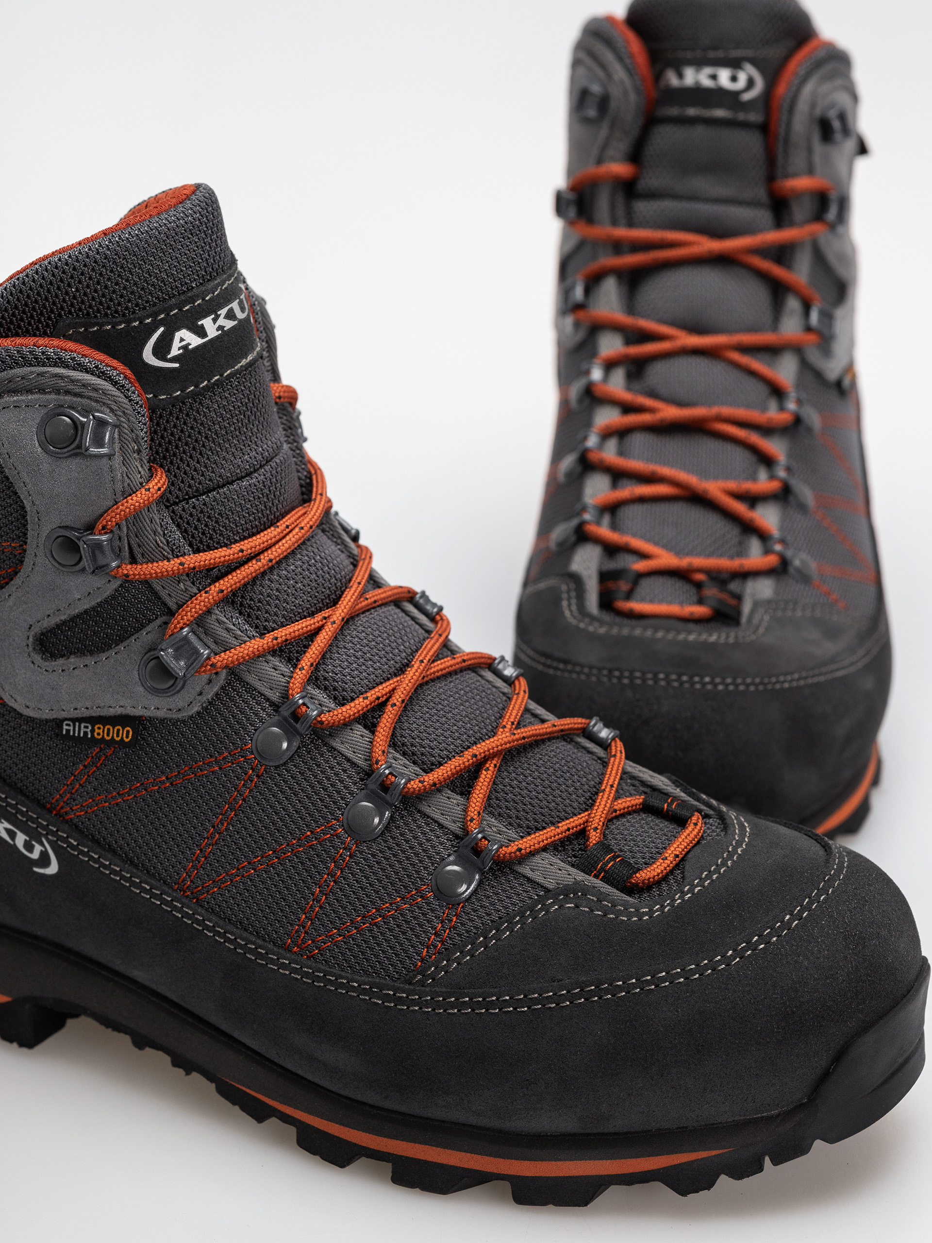 Pantofi AKU Trekker Lite III GTX (anthracite/rust)