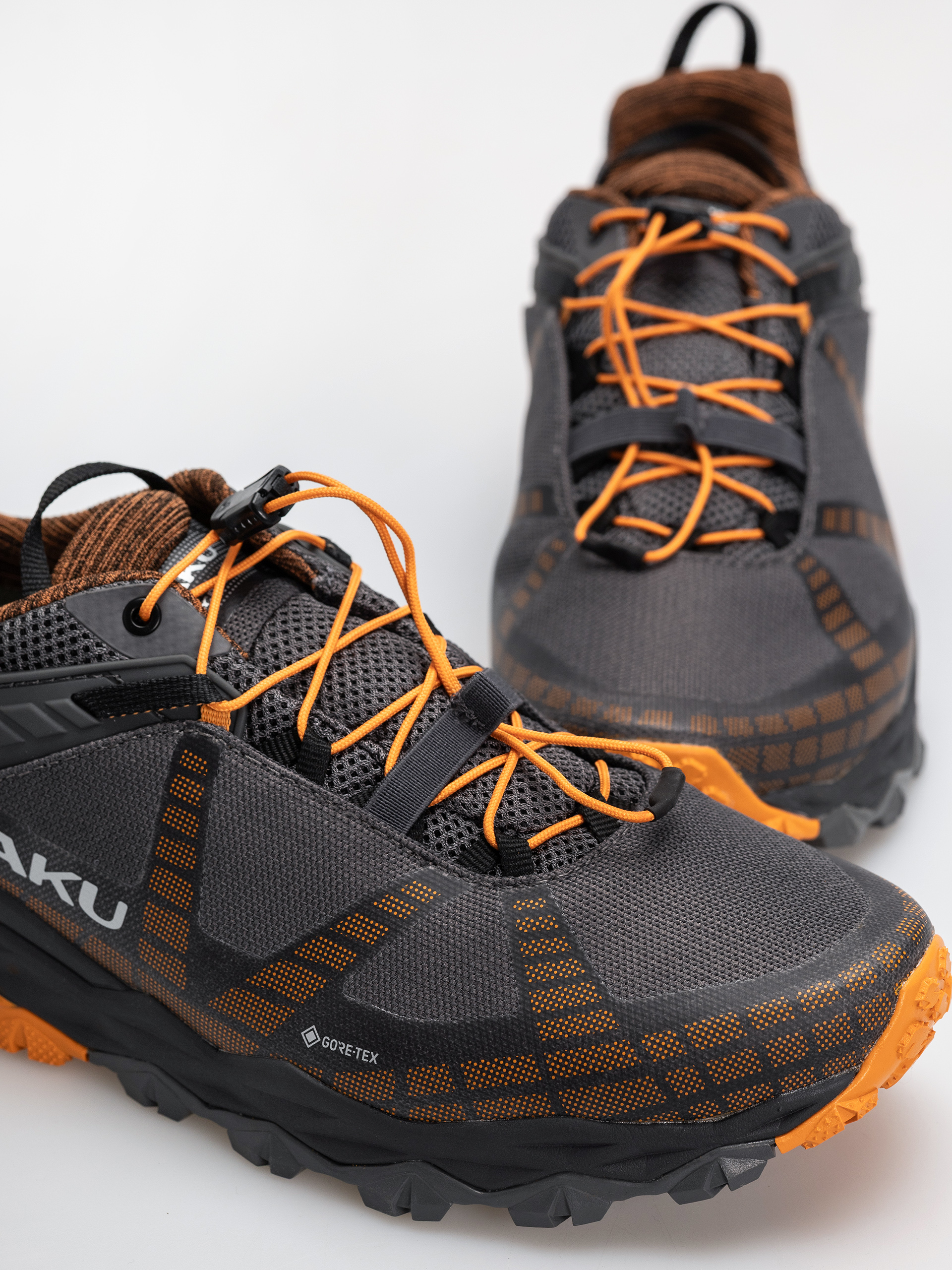 Pantofi AKU Flyrock GTX (black/orange)