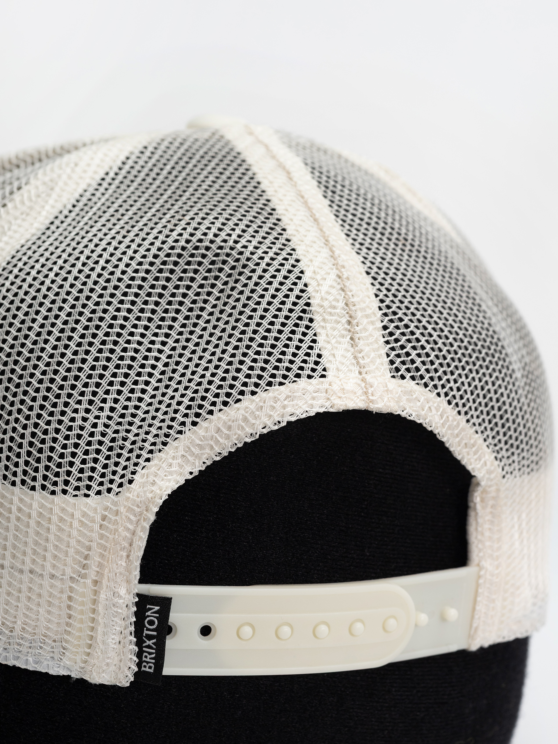 Șapcă Brixton Sunday Cruising Club Np Mp Tru Wmn (off white/off white)