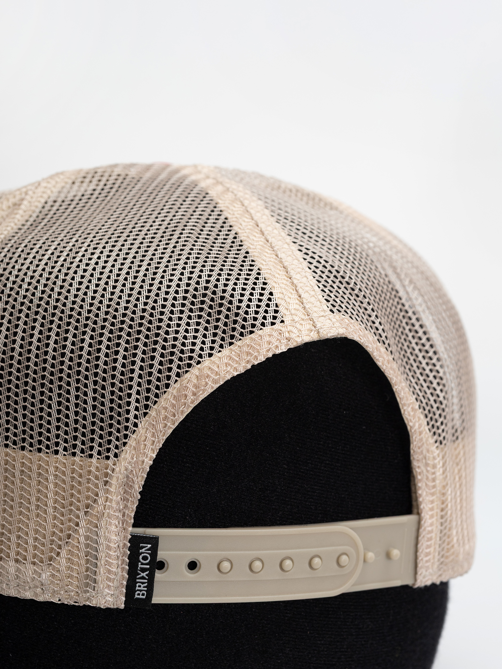 Șapcă Brixton Lost In Reality Np Mp Trucker Wmn (whitecap/adrenaline rush)