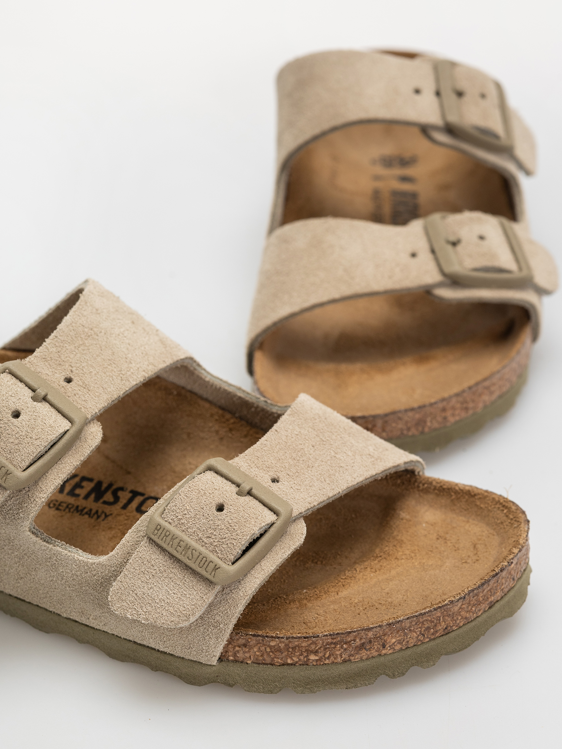 Șlapi Birkenstock Arizona Suede Leather Narrow (faded khaki)