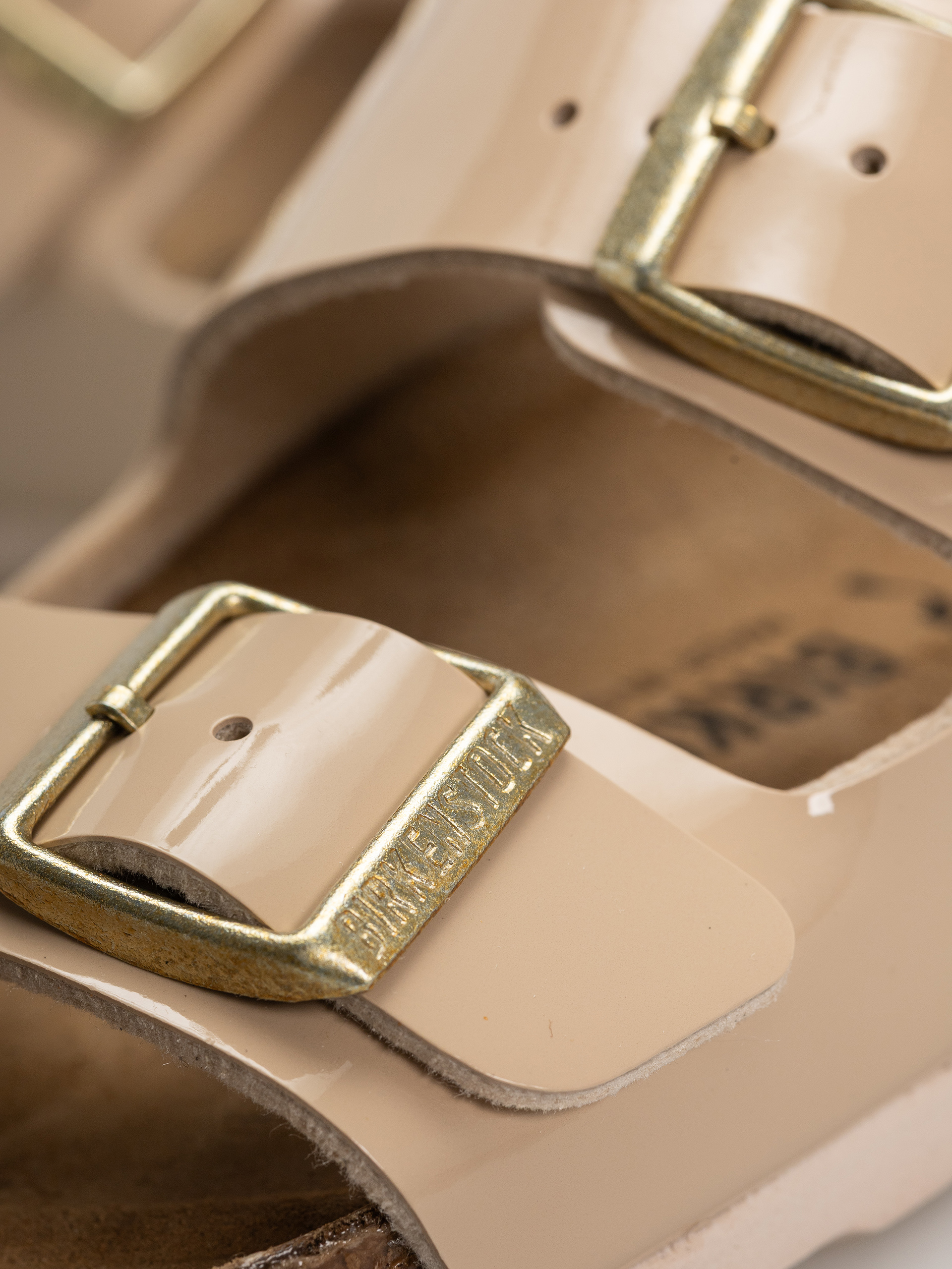 Șlapi Birkenstock Arizona Birko Flor Patent Narrow Wmn (sand)