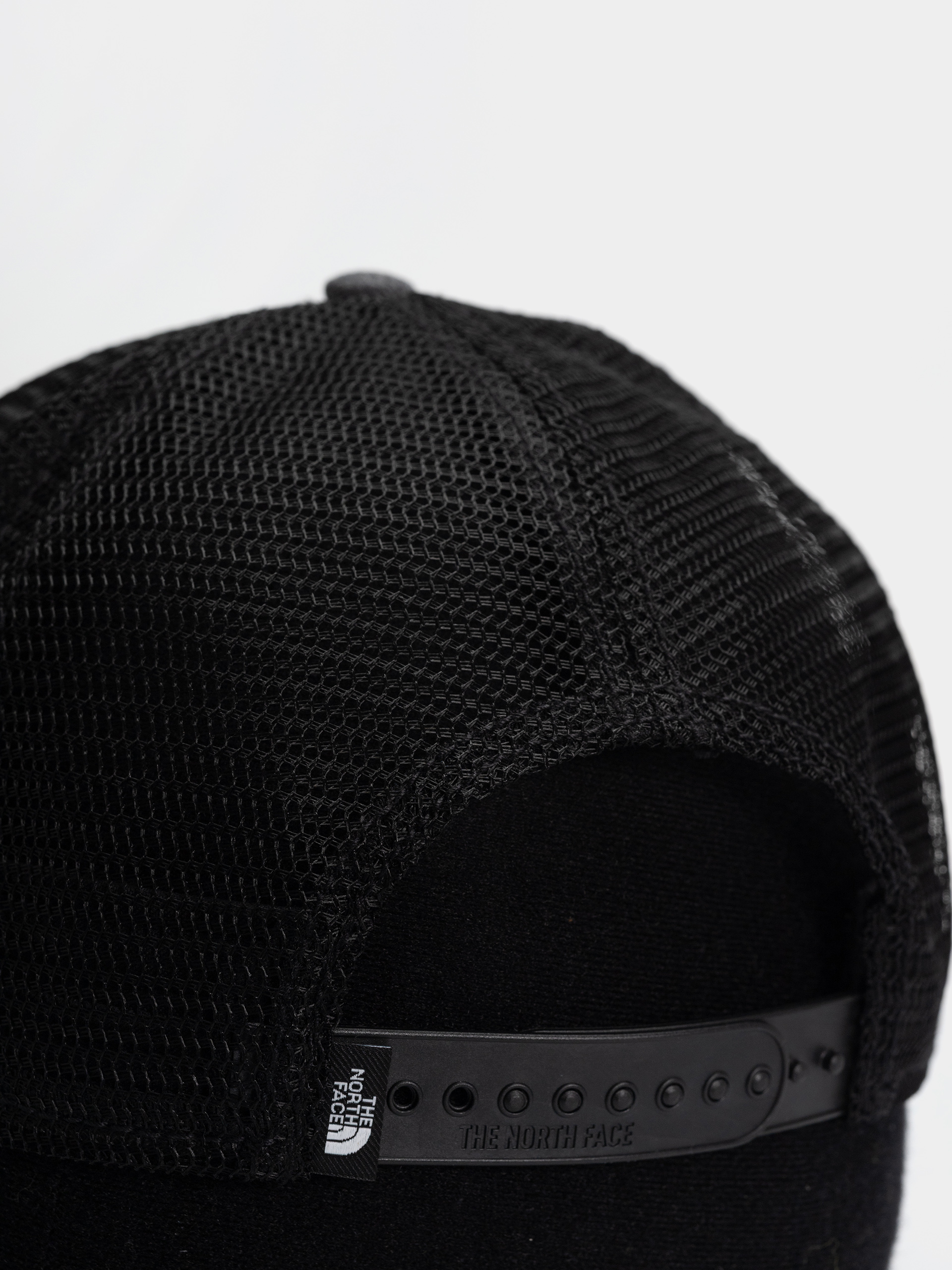 Șapcă The North Face Mudder Trucker (tnfb/tnfmdgyhtr)