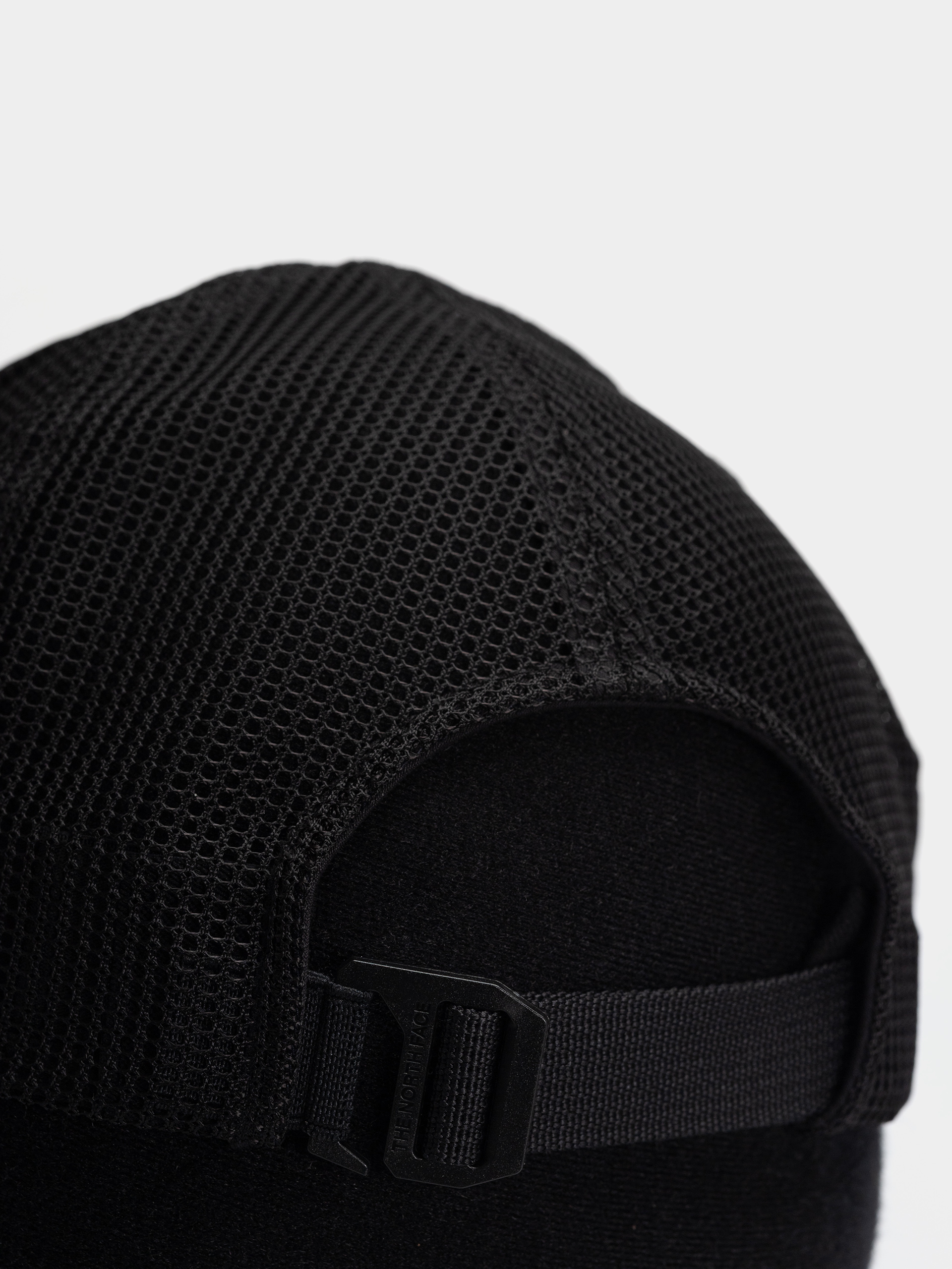 Șapcă The North Face Horizon Trucker (tnf blk/tnf blk)