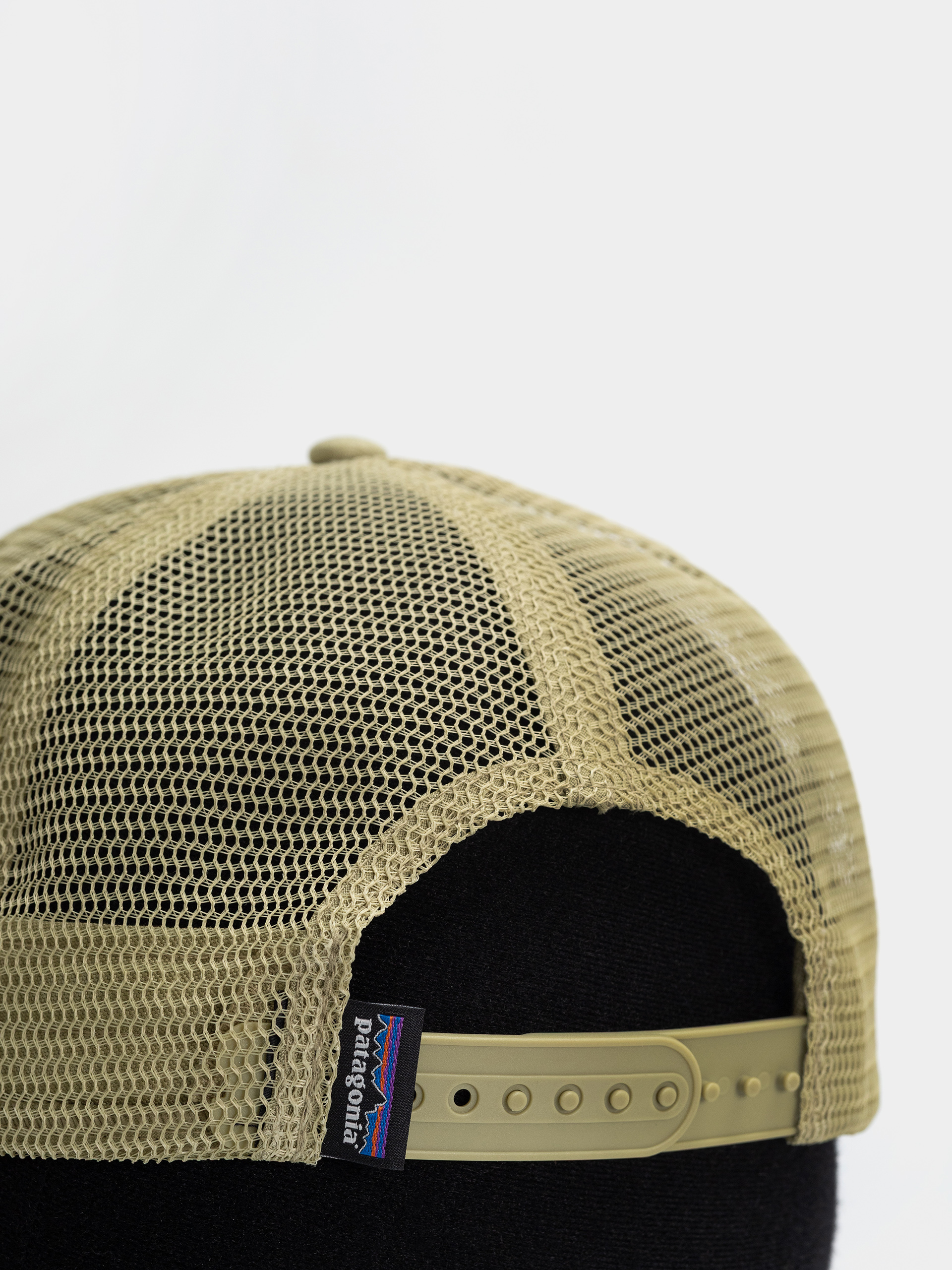 Șapcă Patagonia P 6 Logo Trucker (gumtree green)