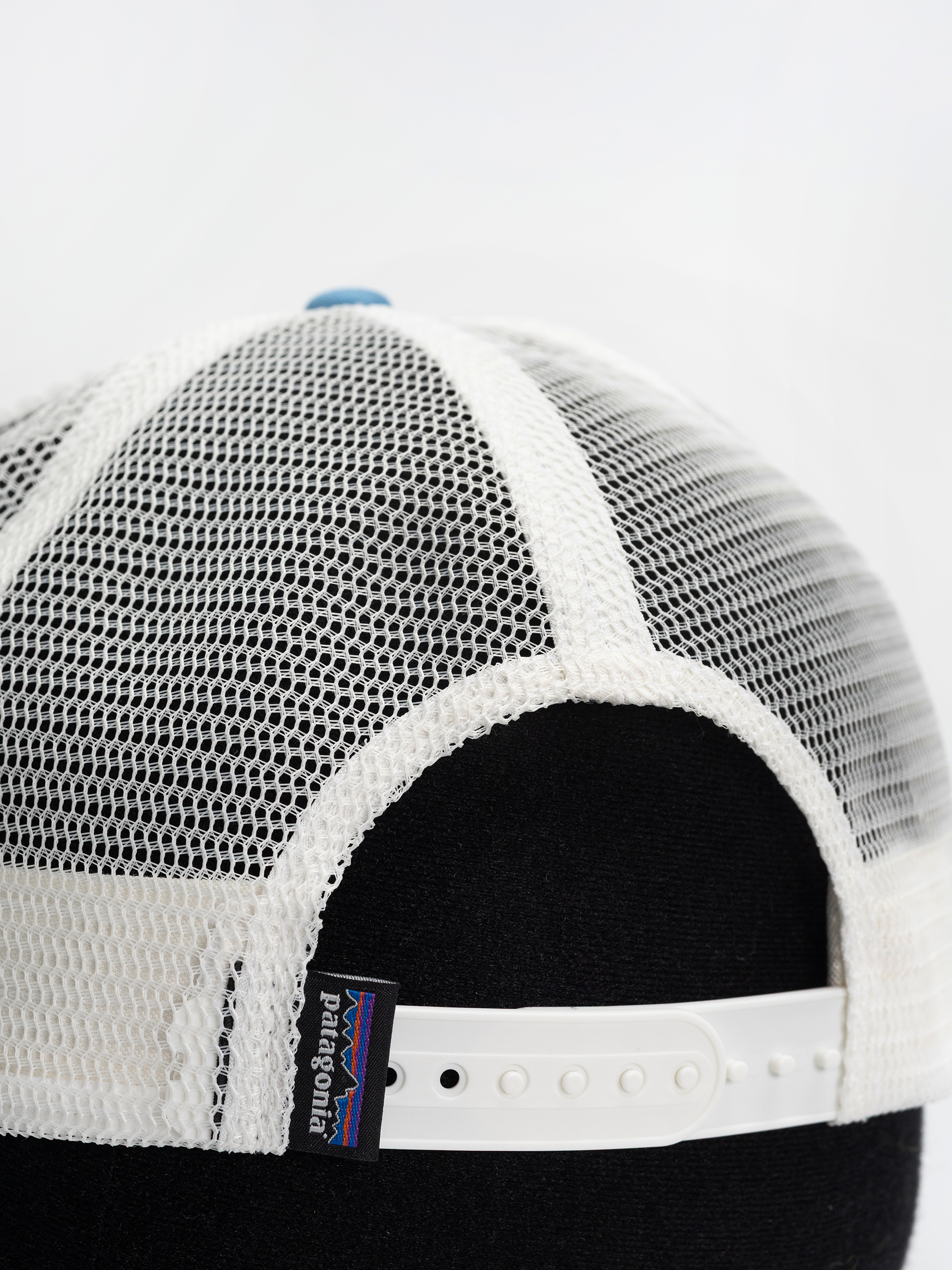 Șapcă Patagonia P 6 Logo Trucker (shore blue)