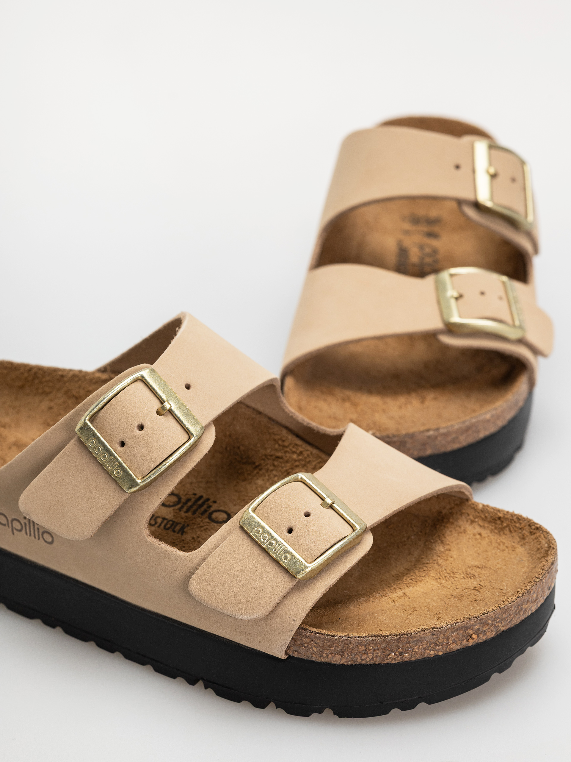 Șlapi Birkenstock Arizona Flex Platform Nubuck Leather Narrow Wmn (sandcastle)