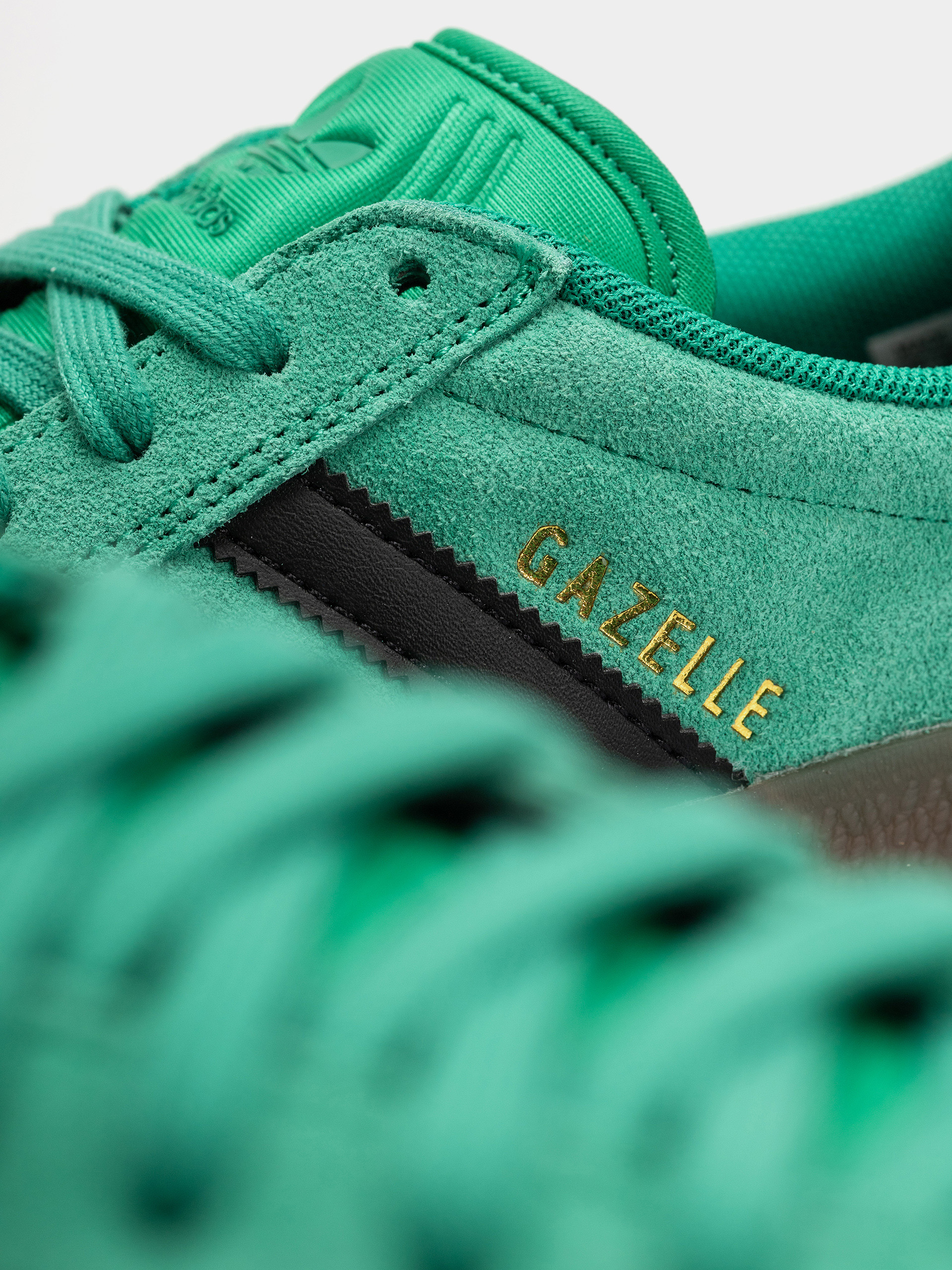 Pantofi adidas Gazelle Adv (cougrn/cblack/gum5)