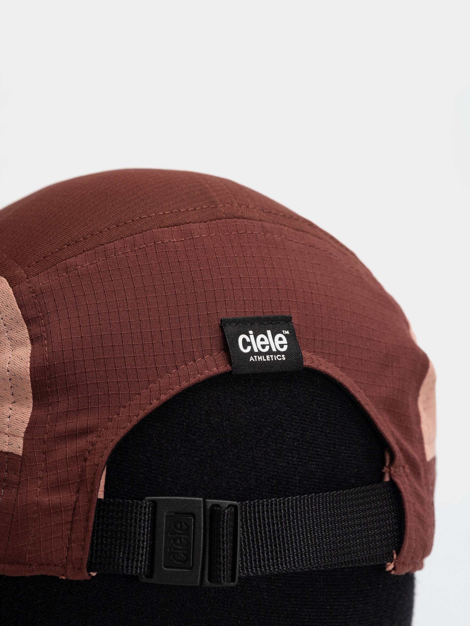 Șapcă Ciele Athletics GOCap Field IconicBar (andorra rosedawn)