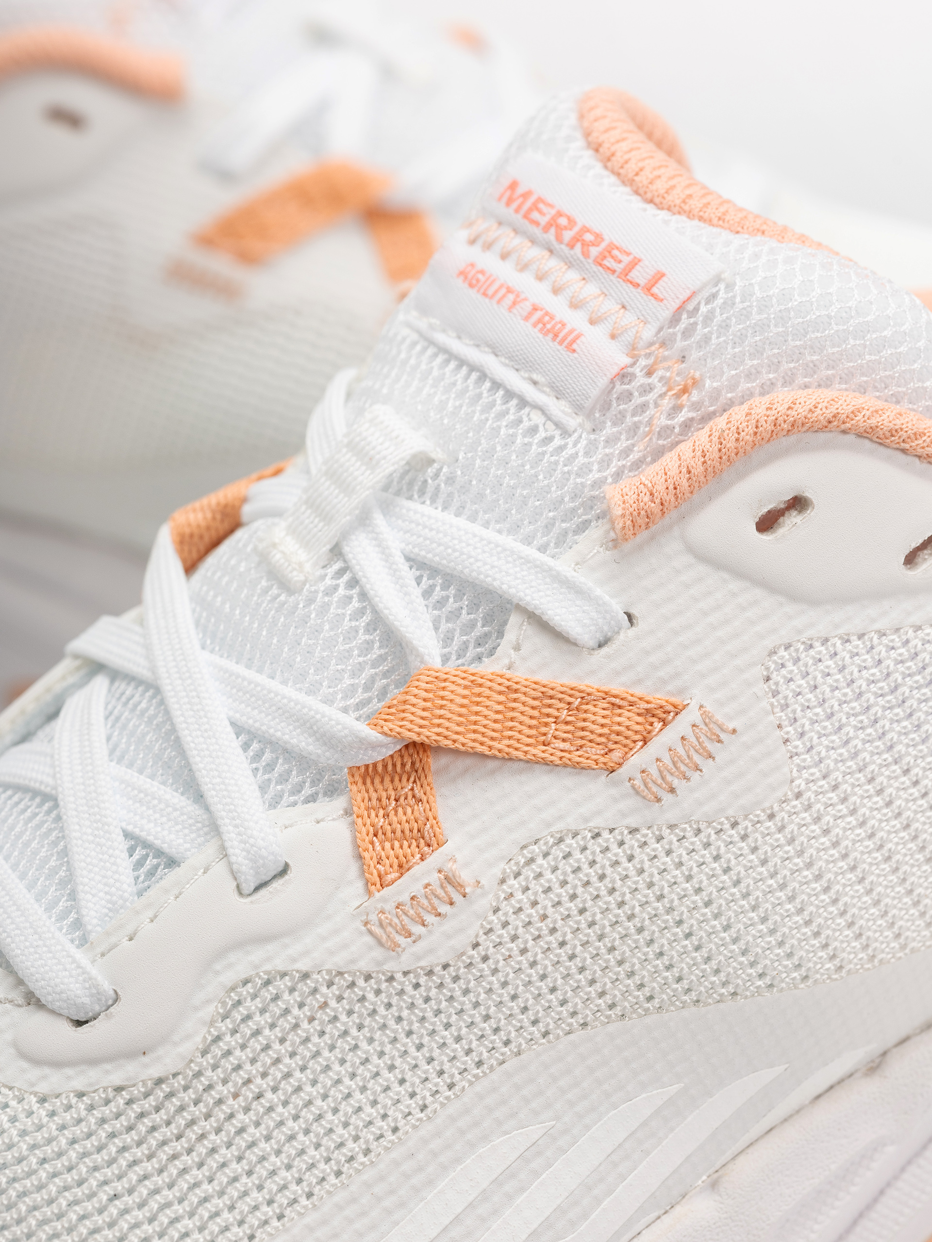 Pantofi Merrell Agility Trail Wmn (white/peach)