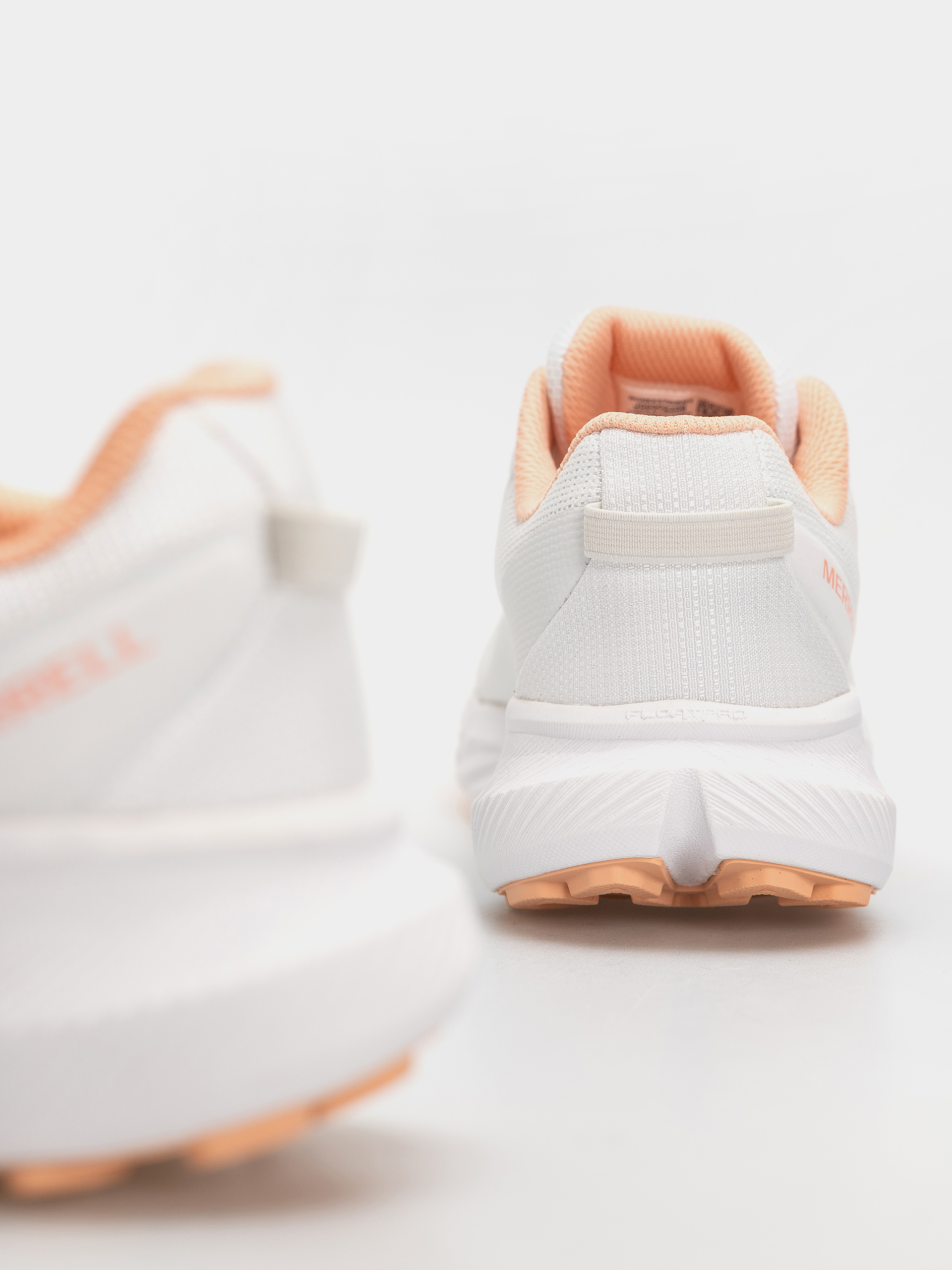 Pantofi Merrell Agility Trail Wmn (white/peach)