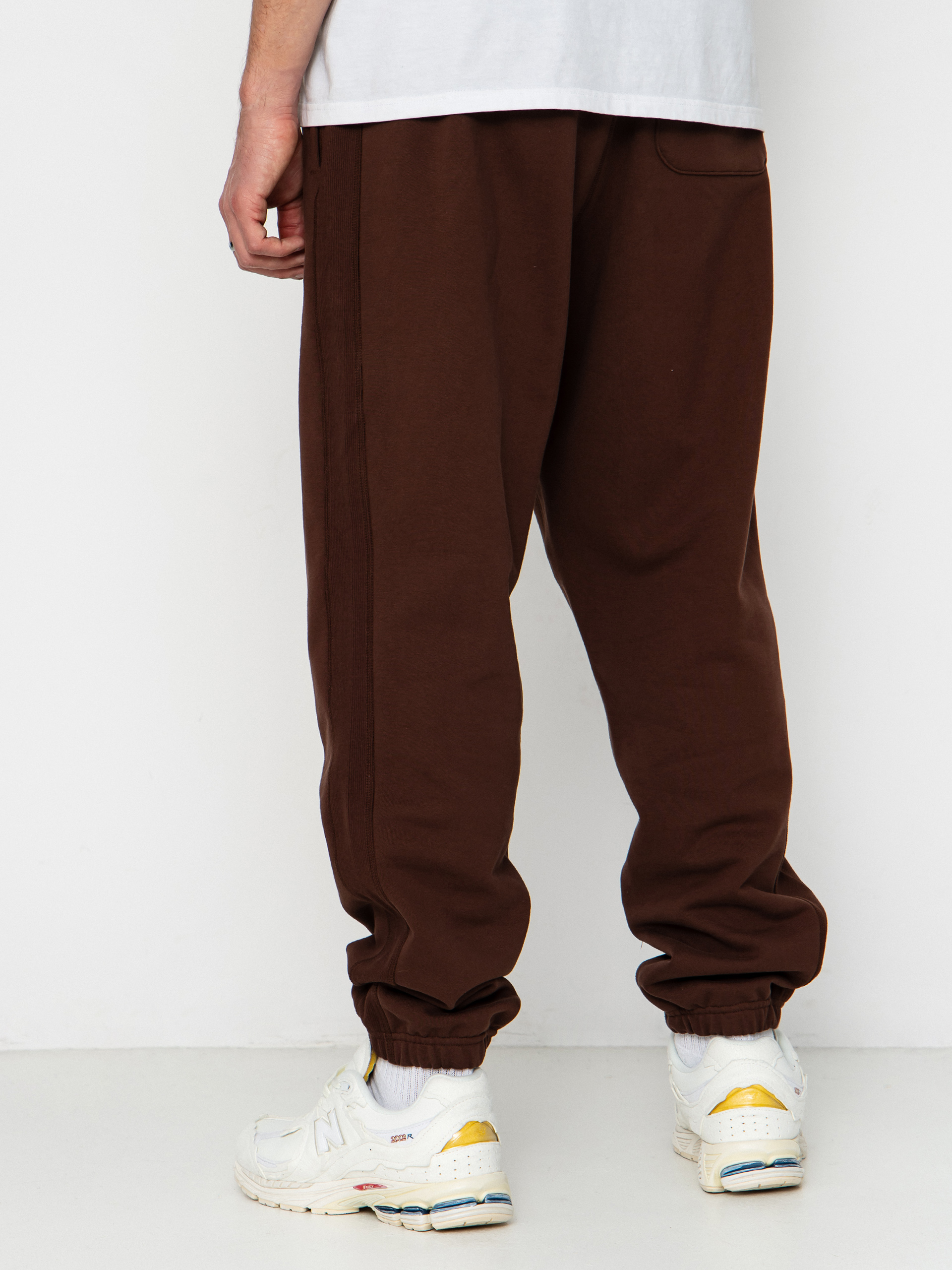 Pantaloni New Balance Athletics French Terry Jogger (pumpernickel)
