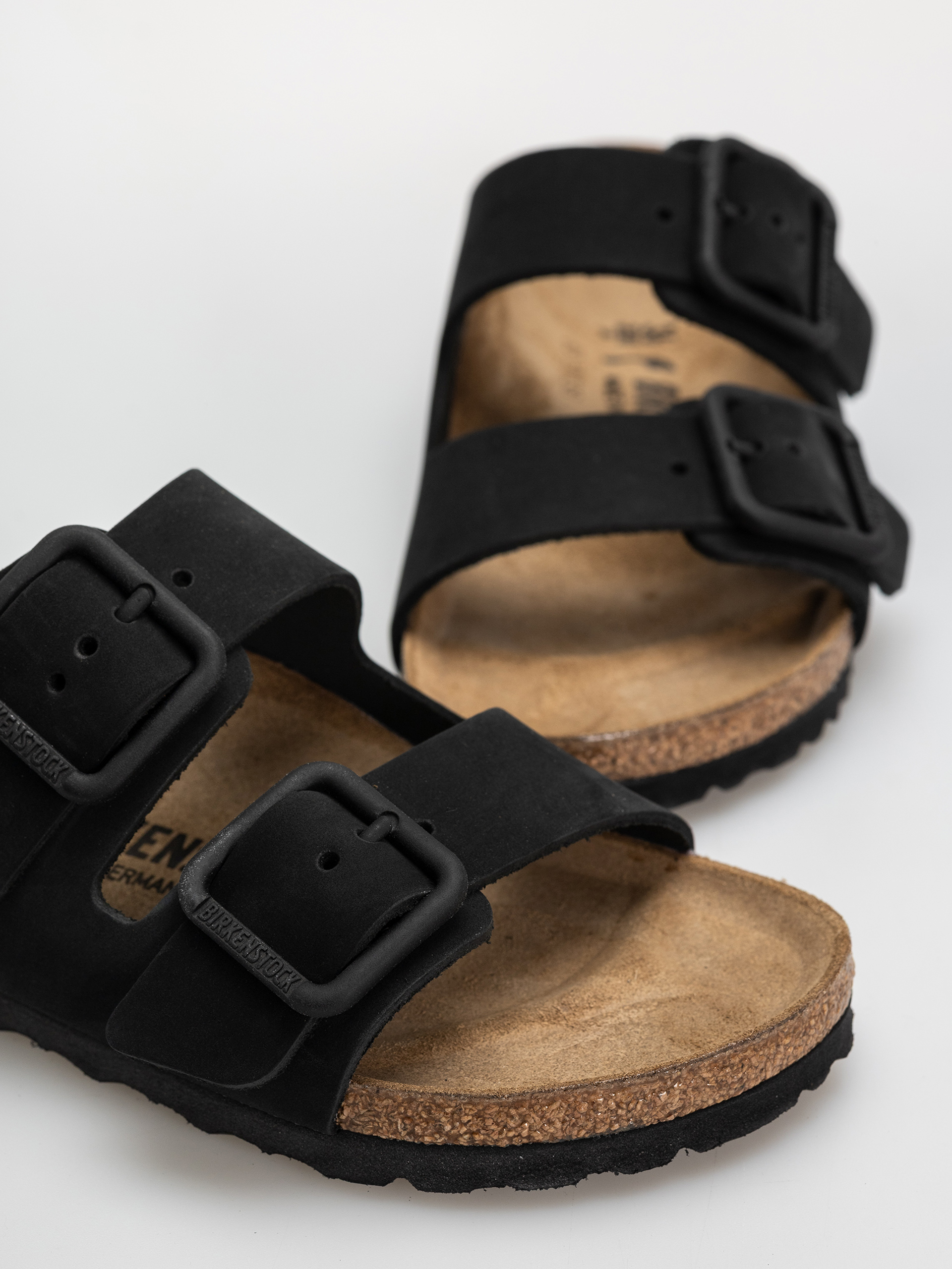 Șlapi Birkenstock Arizona Wire Buckle Nubuck Leather Narrow (black)