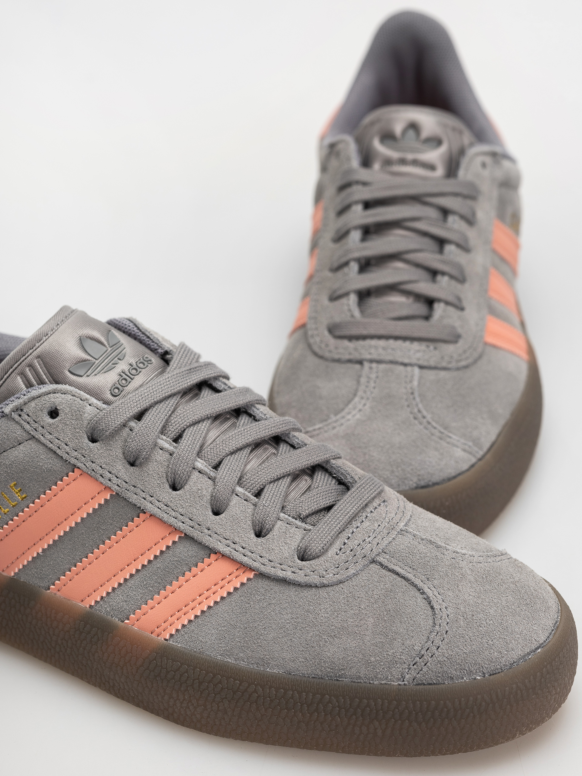 Pantofi adidas Gazelle Adv (grethr/woncla/gum5)