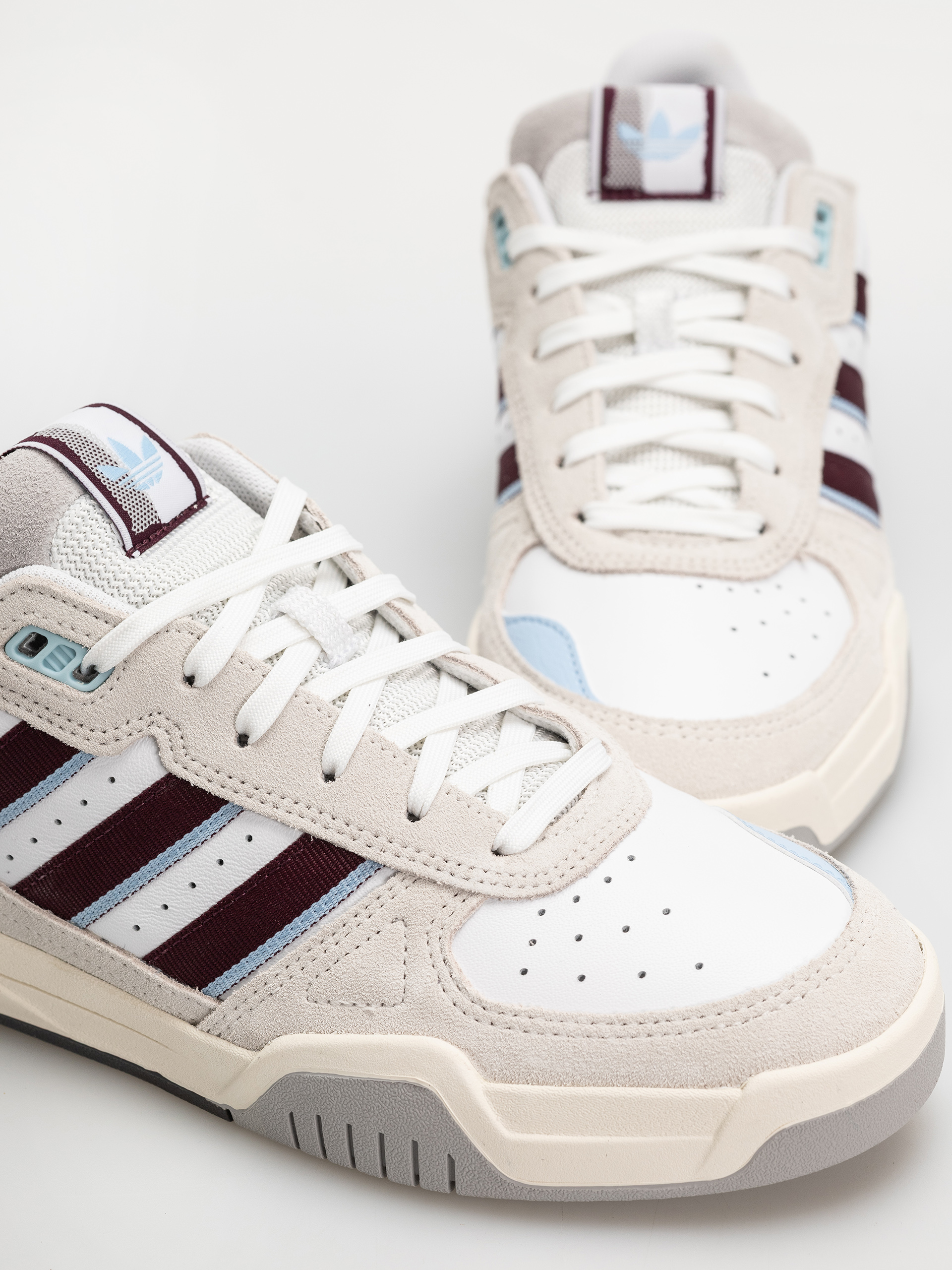 Pantofi adidas Tekkira Cup (ftwwht/maroon/clesky)