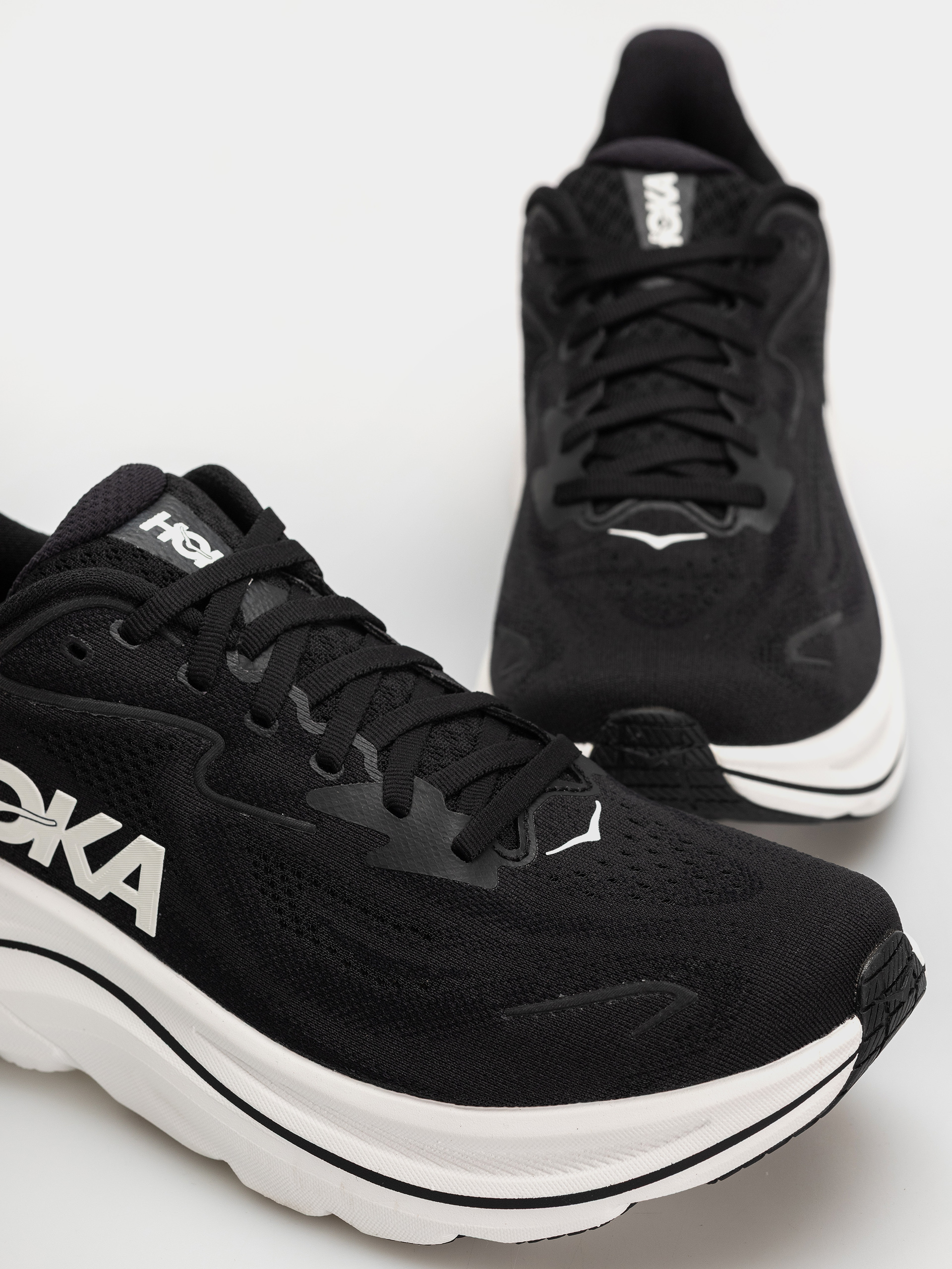 Pantofi Hoka Clifton 10 (black/white)