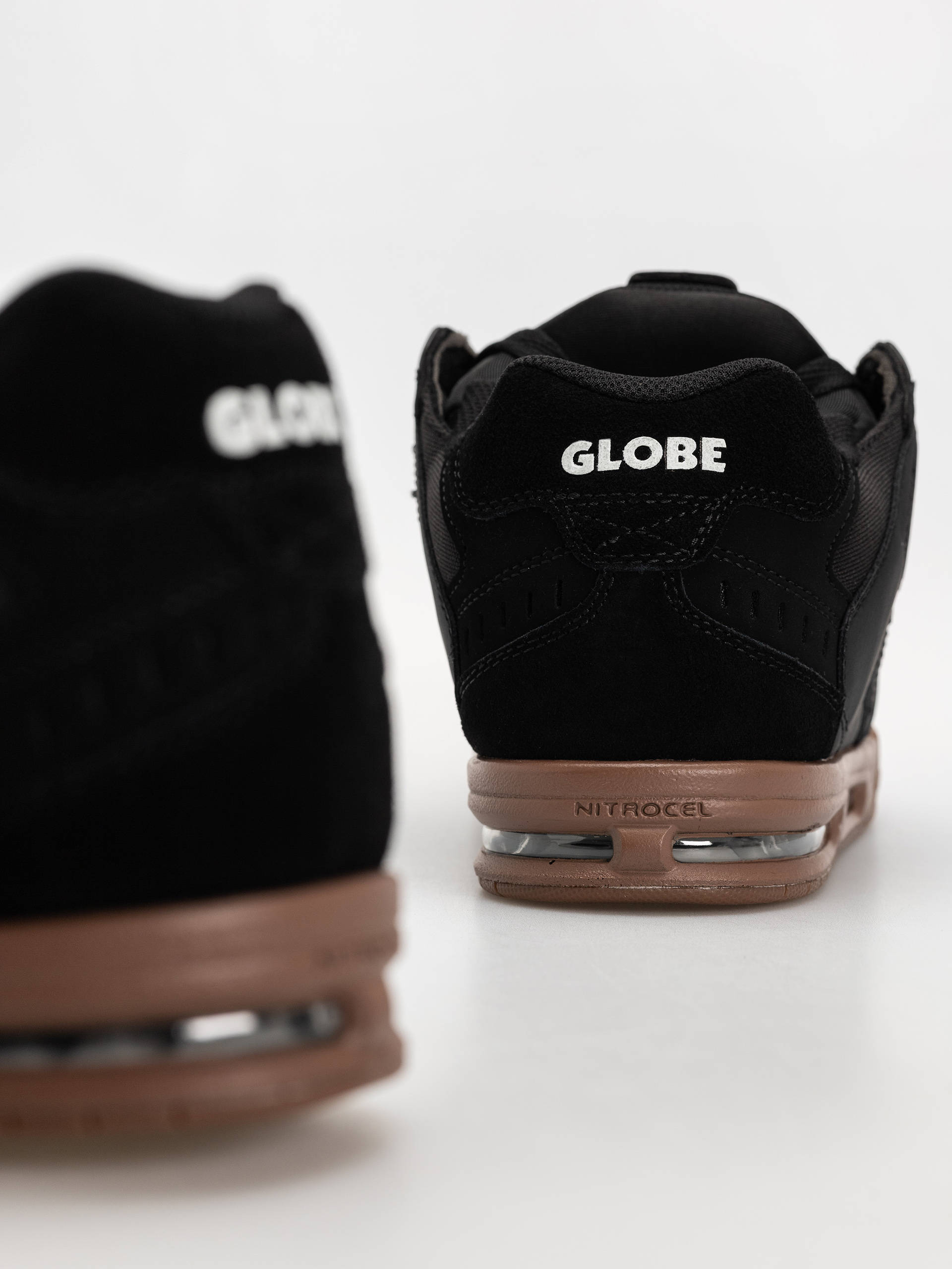 Pantofi Globe Sabre (onyx/gum)