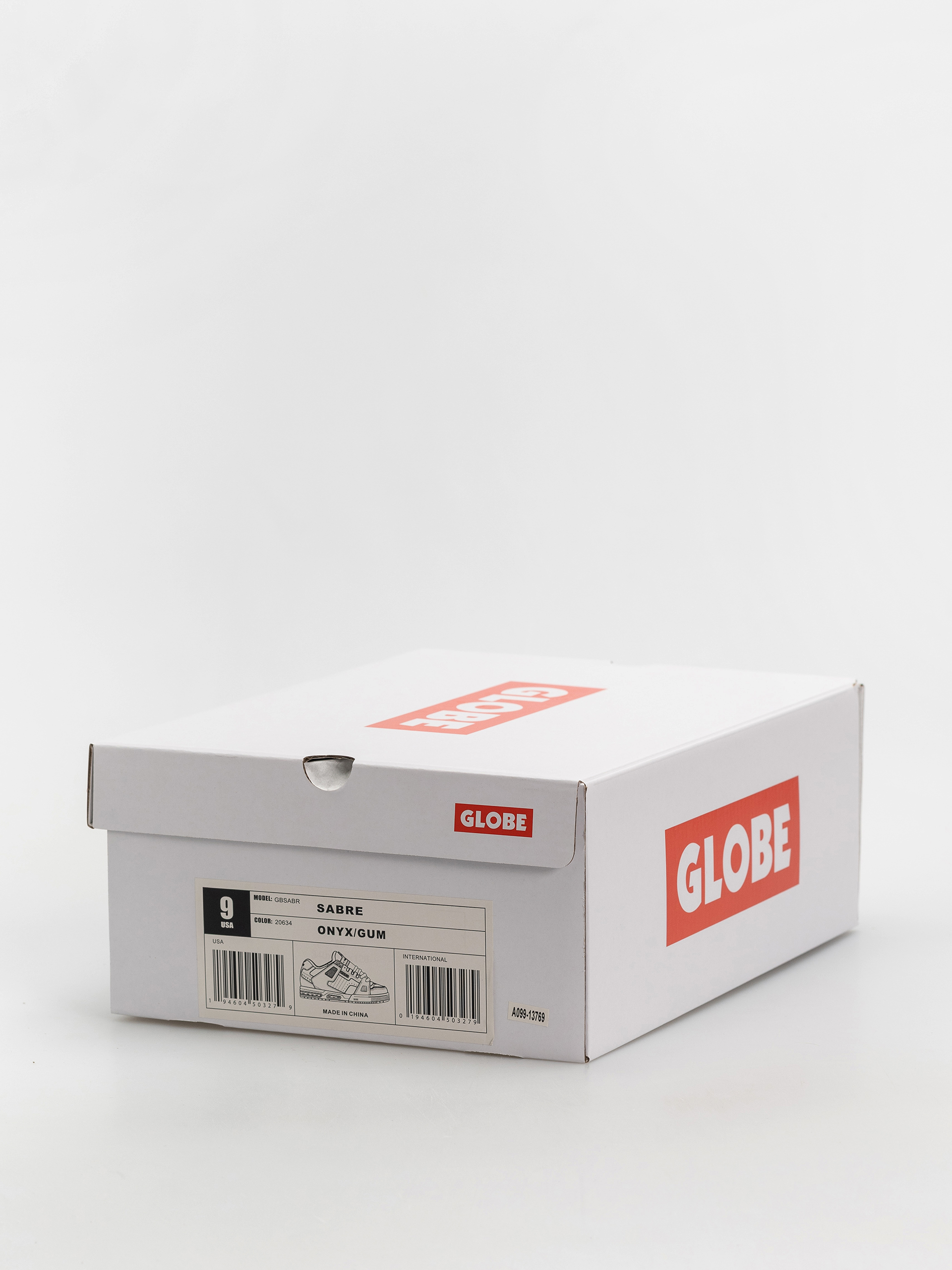 Pantofi Globe Sabre (onyx/gum)