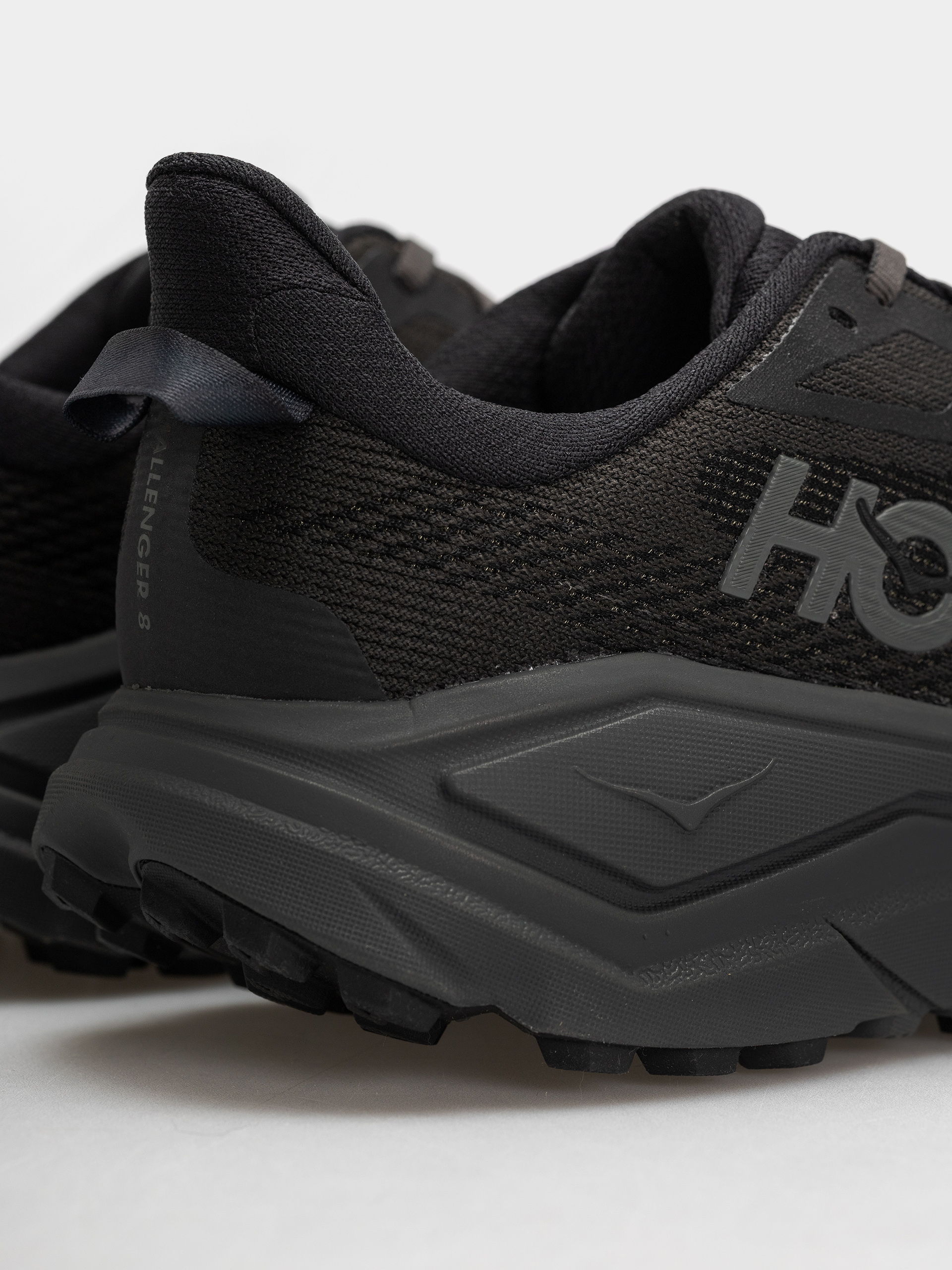 Pantofi Hoka Challenger 8 (black/outer orbit)