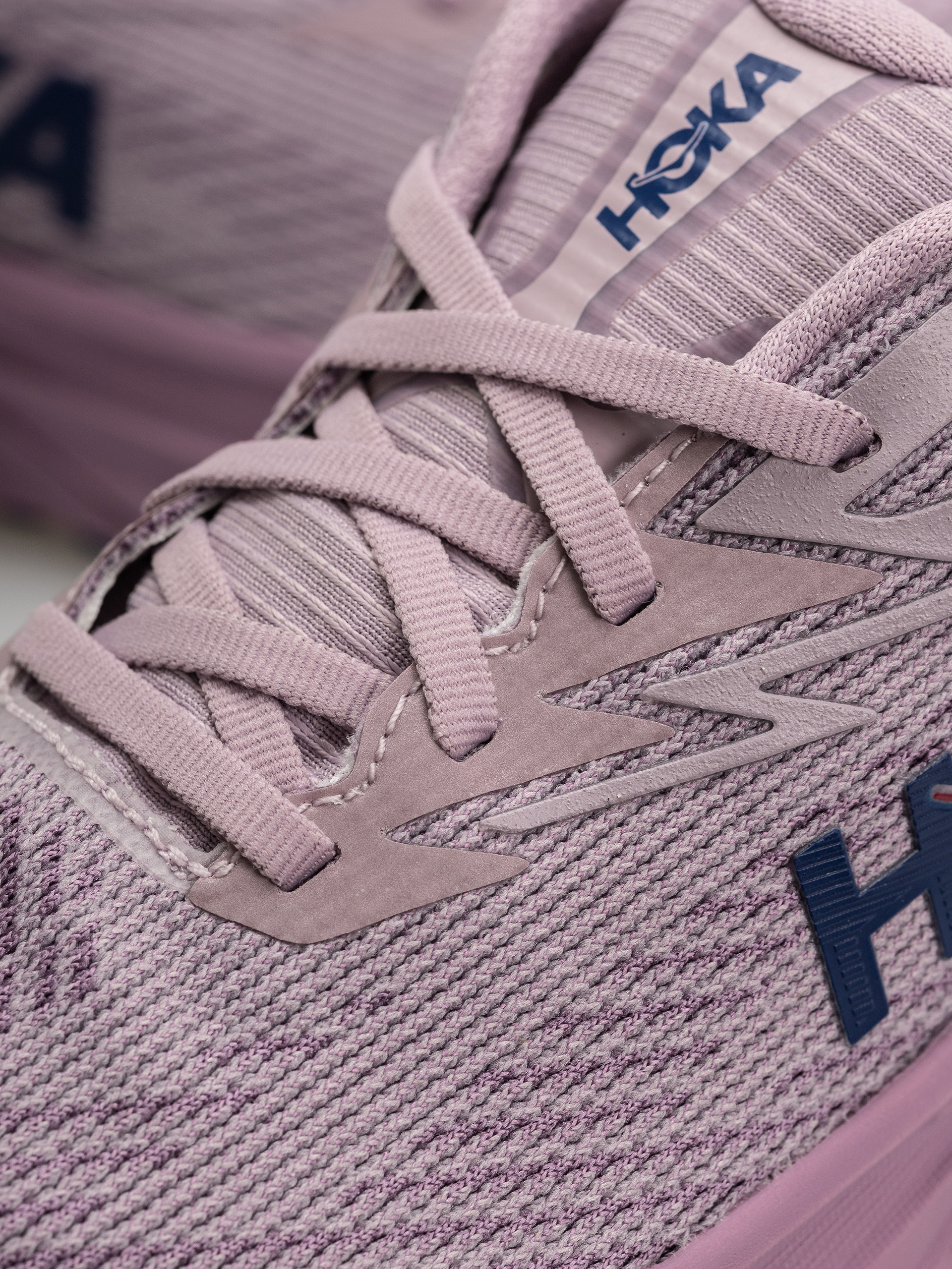 Pantofi Hoka Challenger 8 GTX Wmn (fragrant lilac/berry mauve)
