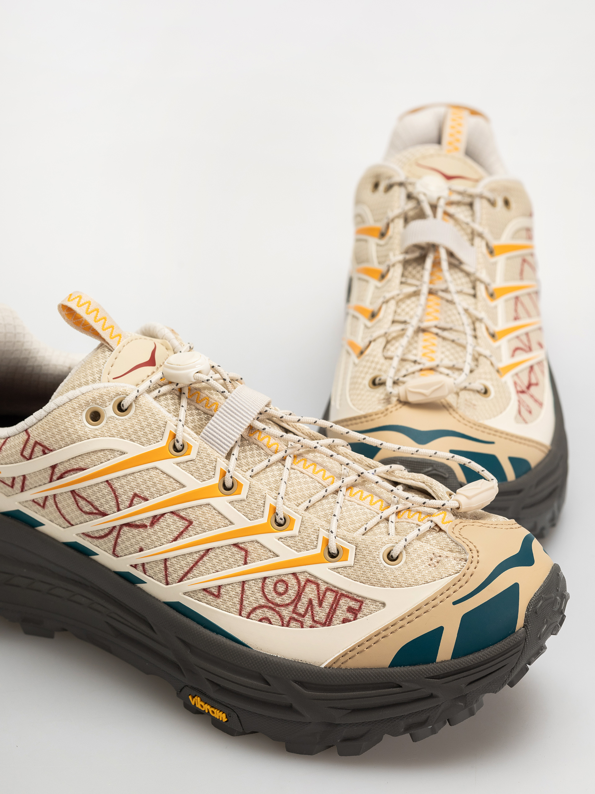 Pantofi Hoka Mafate Three2 Wordmark (cream/khaki)